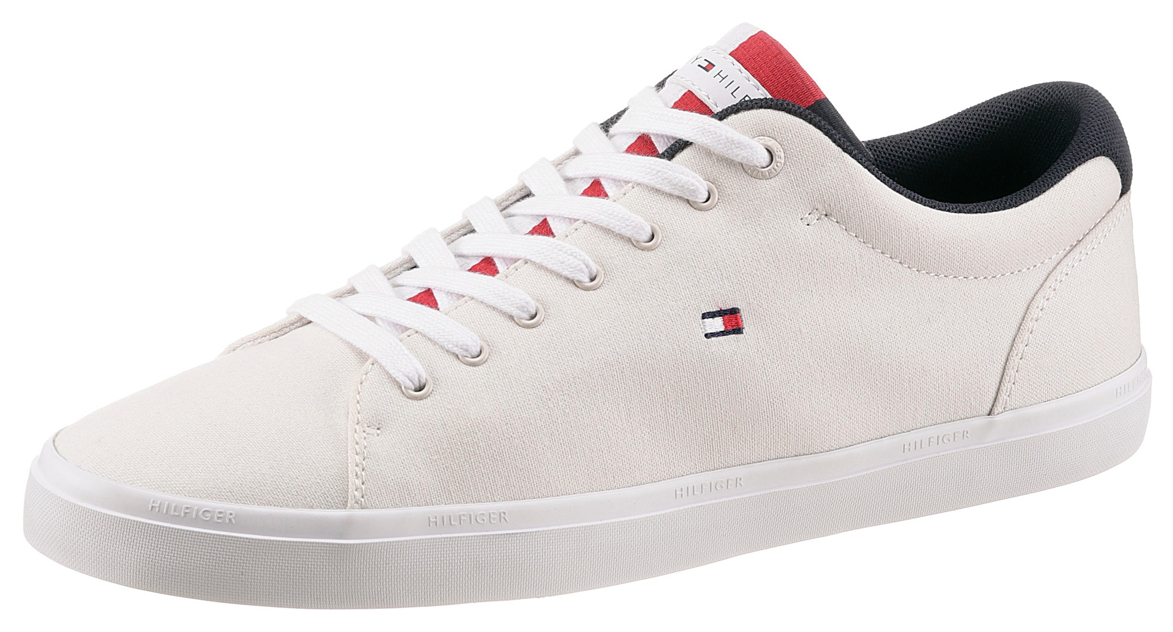 TOMMY HILFIGER Sneaker »ESSENTIAL CHAMBRAY VULCANIZED«, mit Logoflag