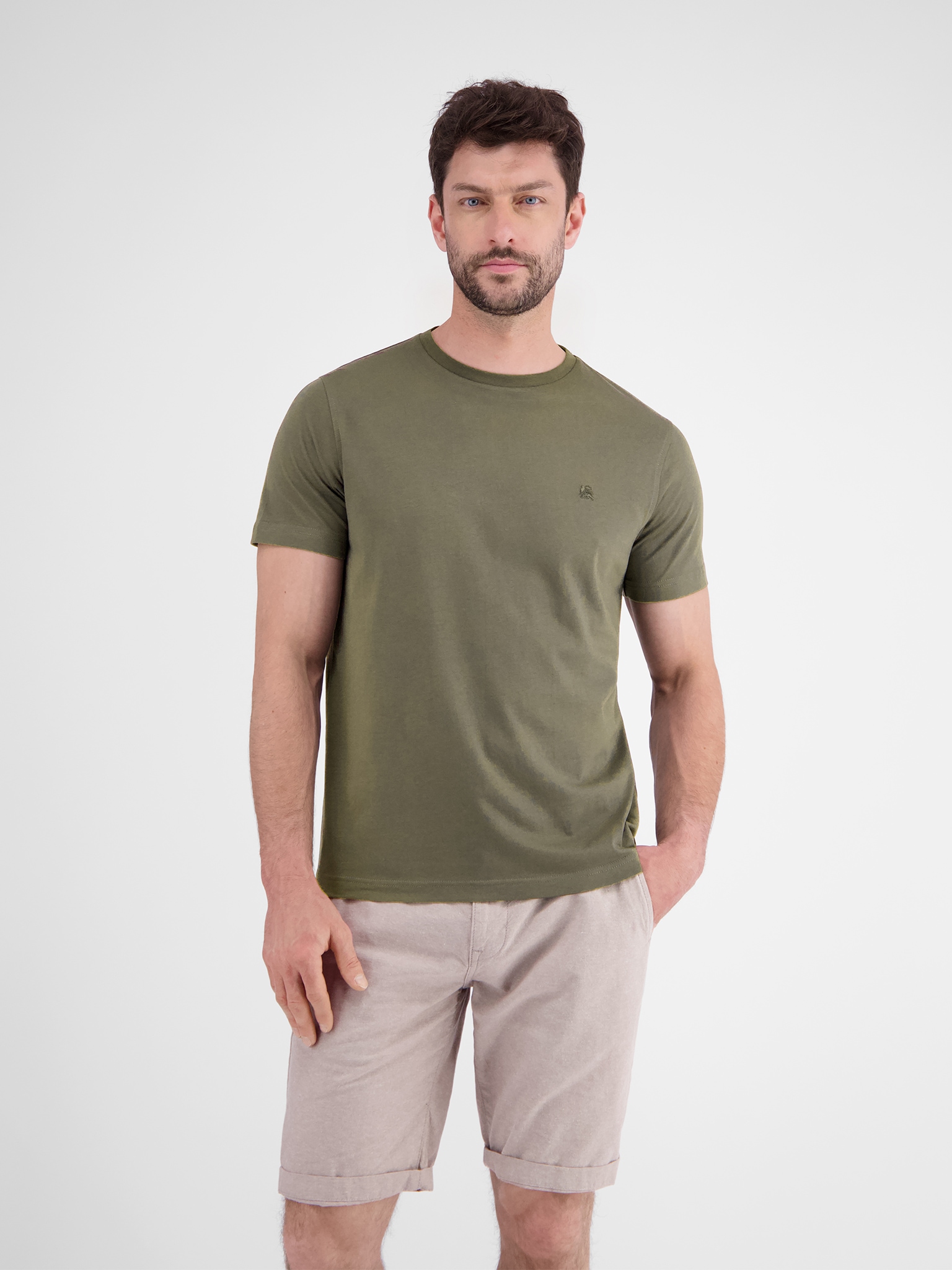 LERROS Kurzarmshirt, mit Logostickerei auf der Brust
