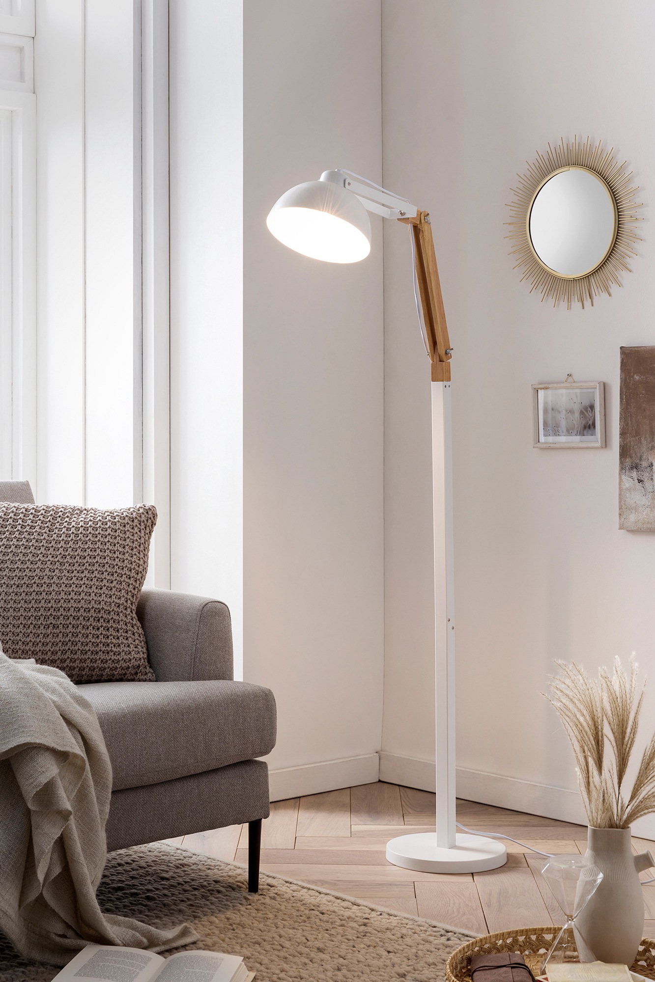 Salesfever Stehlampe »Skjold« E27 1 Stk. mit beweglichem Gelenkarm in weiß, Größe Ø 25 cm Höhe: 150 cm