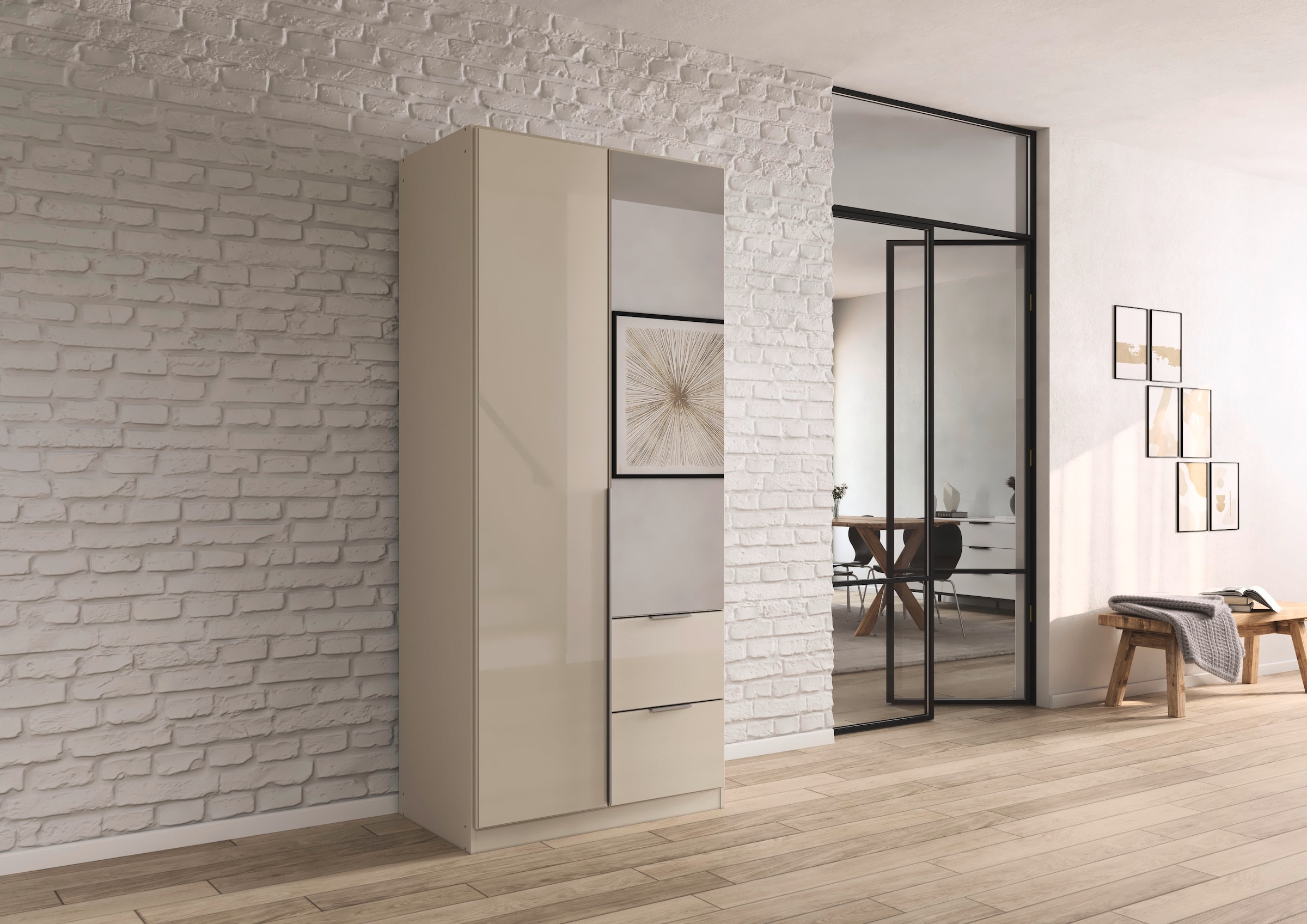 rauch Drehtürenschrank »Kleiderschrank Kleiderschränke Schrank Garderobe AGORDO mit Glasfront« in zwei Griff-Farben, Breiten 91-360 cm,  mit Außenschubkästen, in 7 Breiten und 2 Höhen MADE IN GERMANY