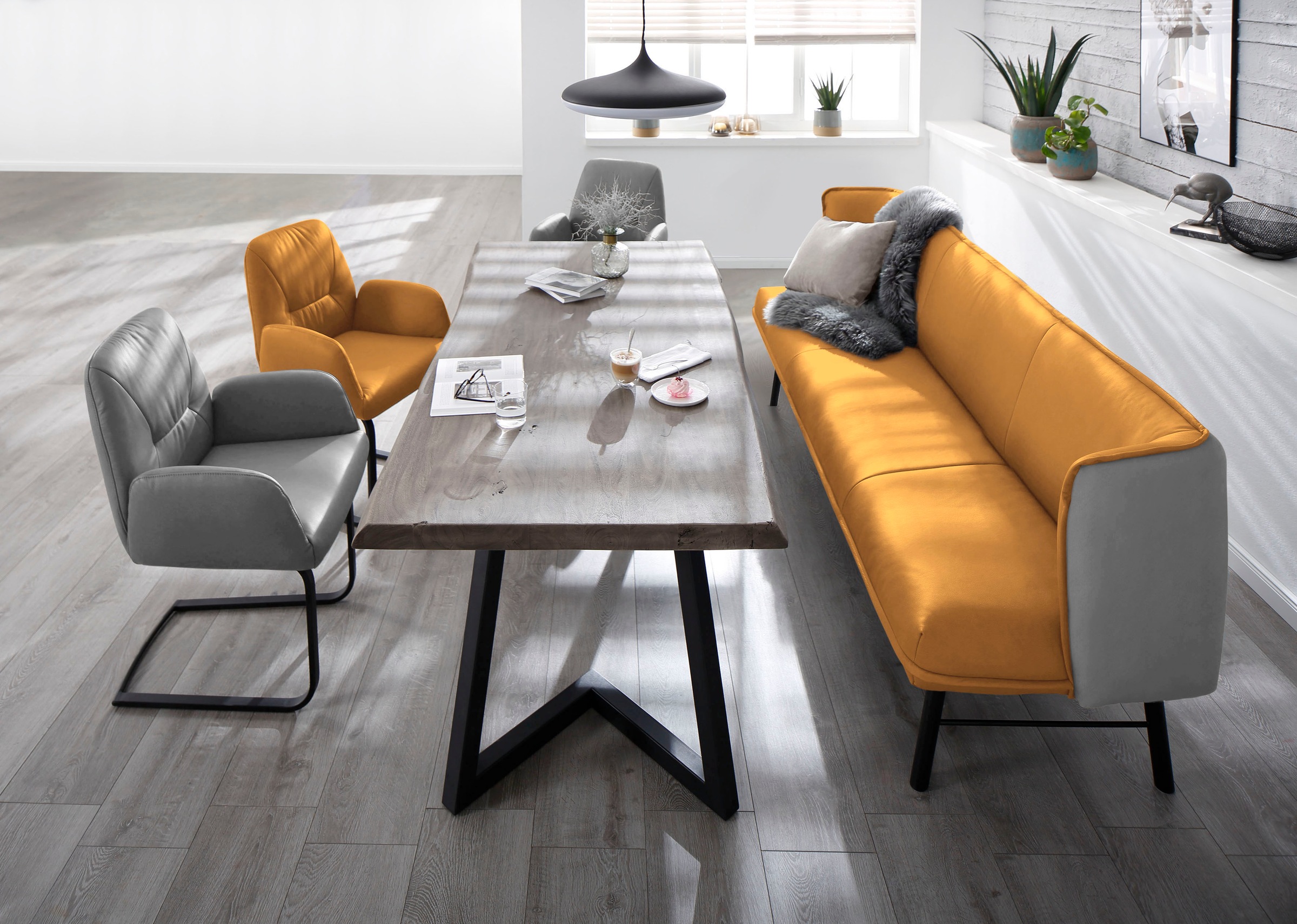 W.SCHILLIG Essbank »chloé«, 3-Sitzer Küchensofa mit Absetzung im Rücken, inspiriert von Pantone 2021, in 3 Breiten