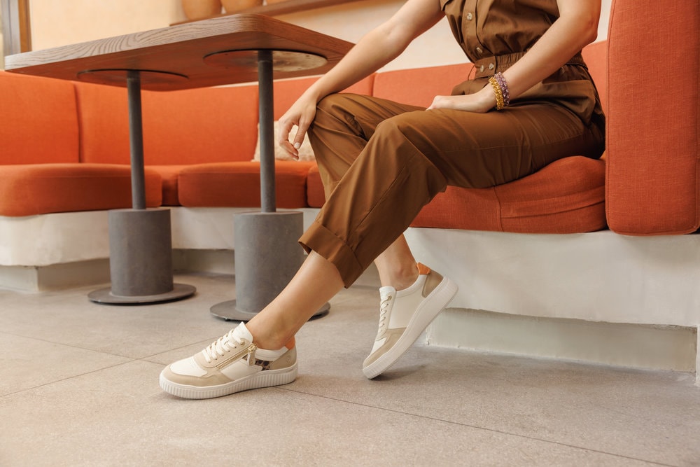 Remonte Plateausneaker  Schnürschuh, Halbschuh, Freizeitsneaker mit Schaftrandpolsterung