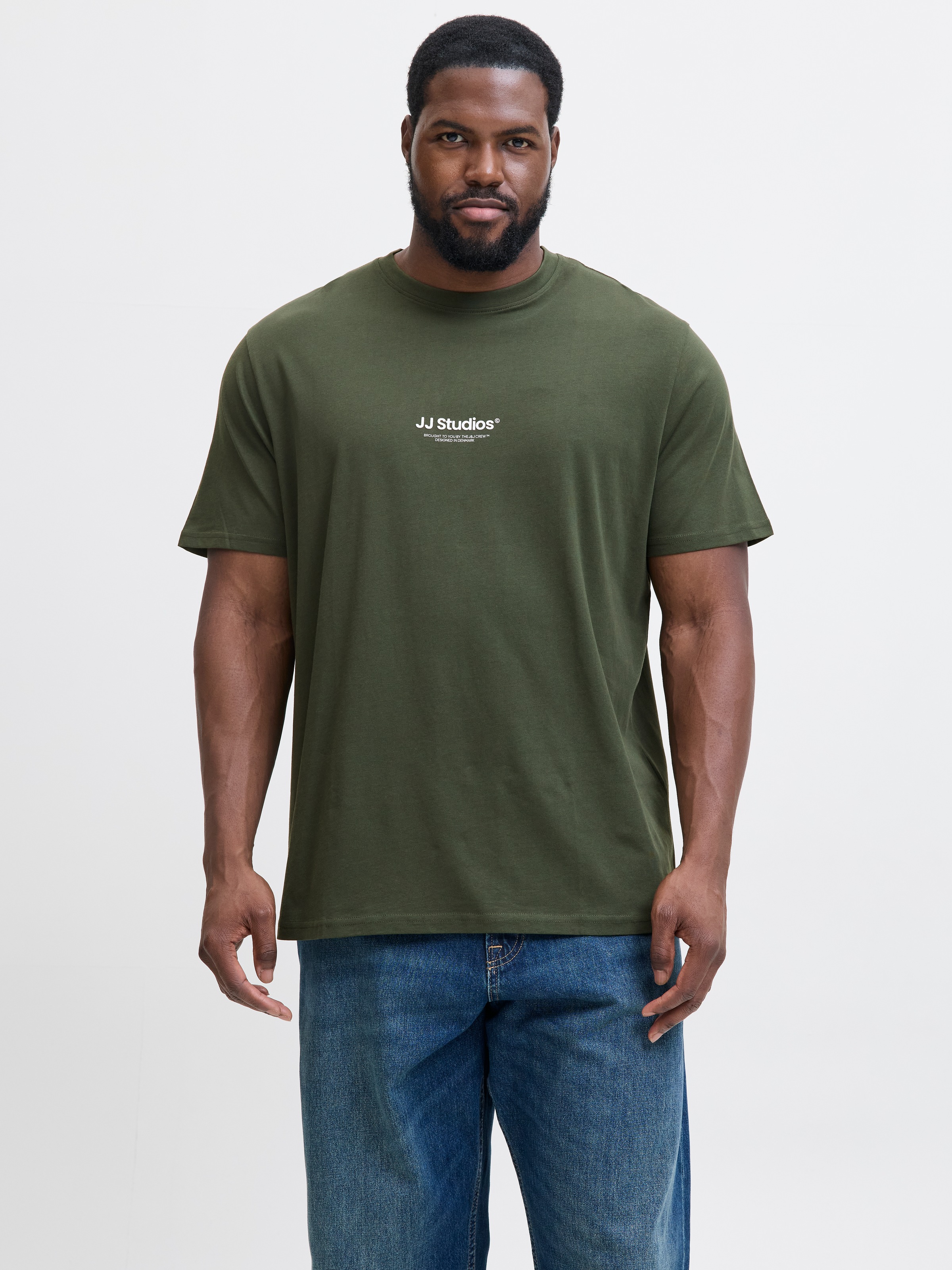 Jack & Jones PlusSize T-Shirt »JJESOHO TEE SS CREW NECK NOOS PLS«, mit Logobranding