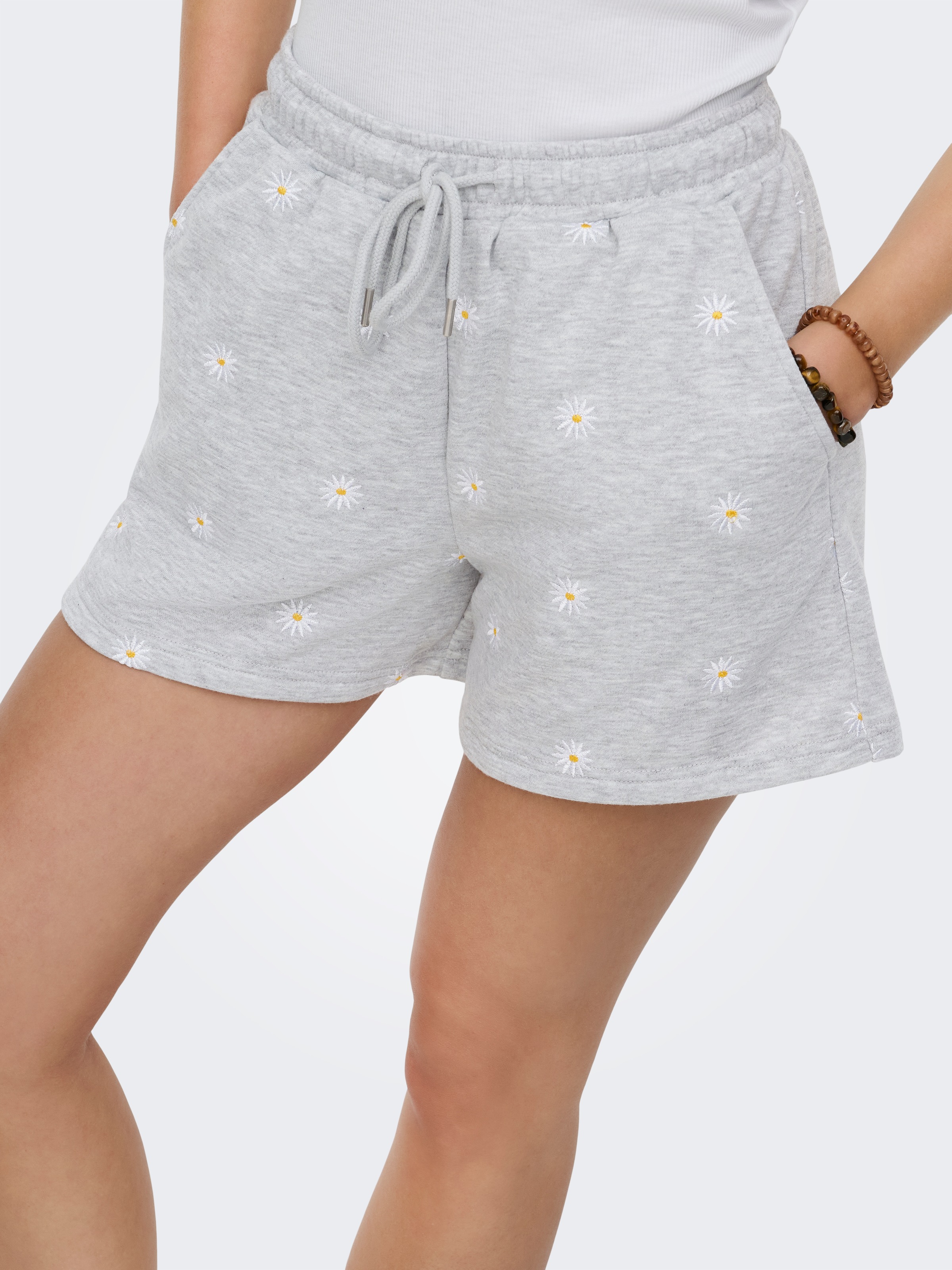 ONLY Sweatshorts »ONLLUNA BERMUDA SHORTS UB SWT«  Polyester, regular fit