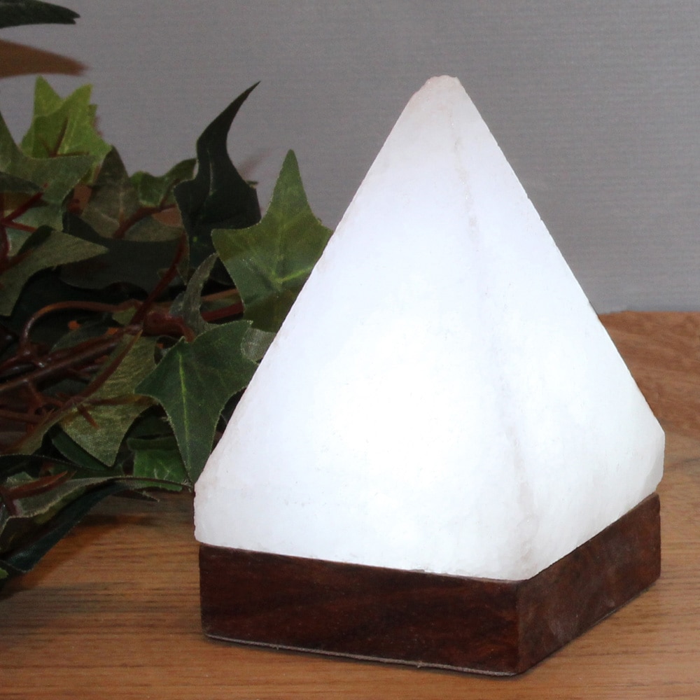 HIMALAYA SALT DREAMS Salzkristall-Tischlampe »USB-Pyramide«, Handgefertigt  aus Salzkristall - jeder Stein ein Unikat, H: ca.11 cm bei OTTO