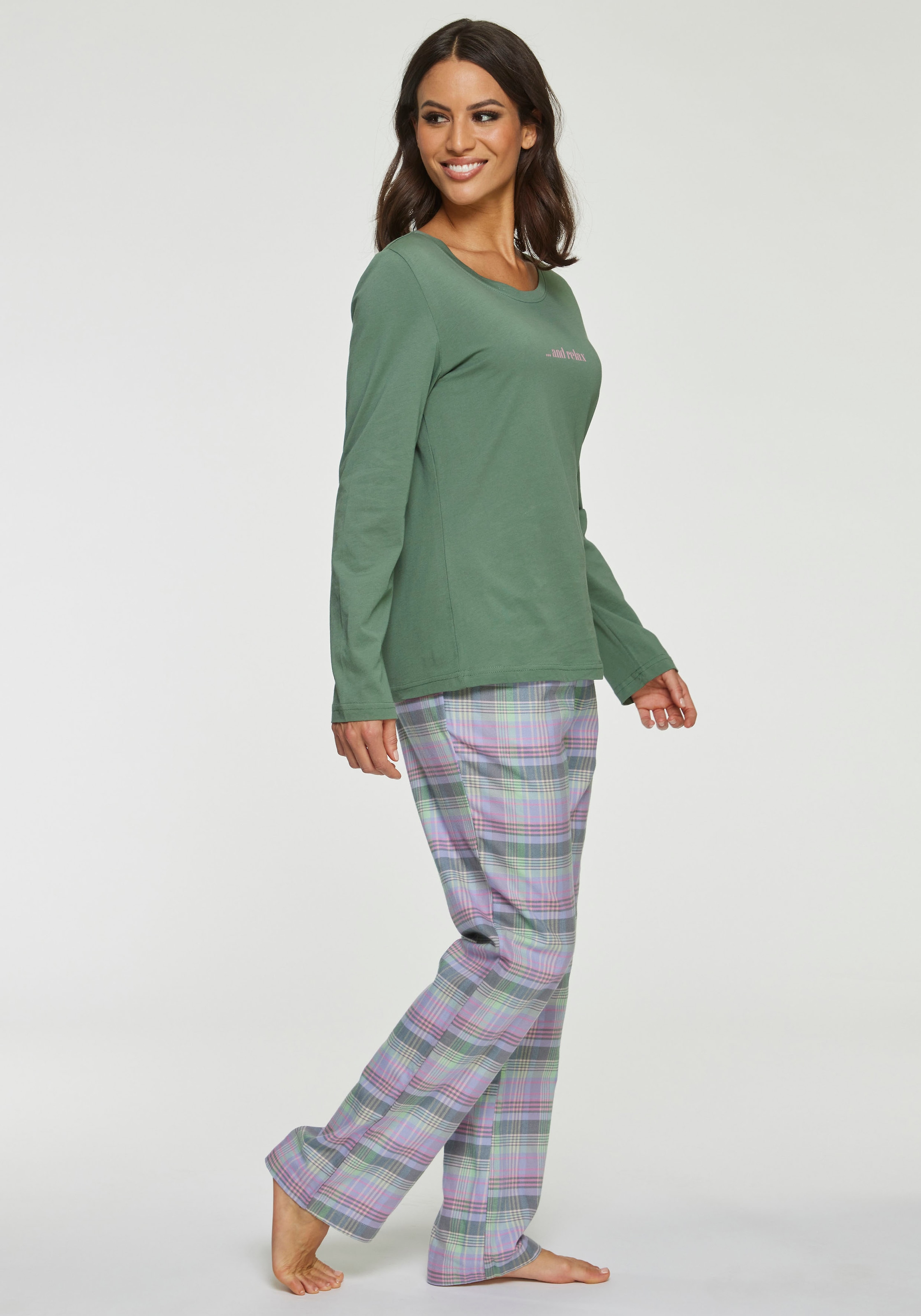 Vivance Dreams Pyjama, (2 tlg.), aus kuschelig weichem Flanell