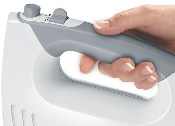 BOSCH Handmixer »ErgoMixx MFQ36470, Edelst. Rührbesen/Knethaken, Mixfuß, 5 Stufen, weiß«, 450 W, Turbotaste, Mixbecher, ergon. Soft-Touch-Griff, Made in Europe