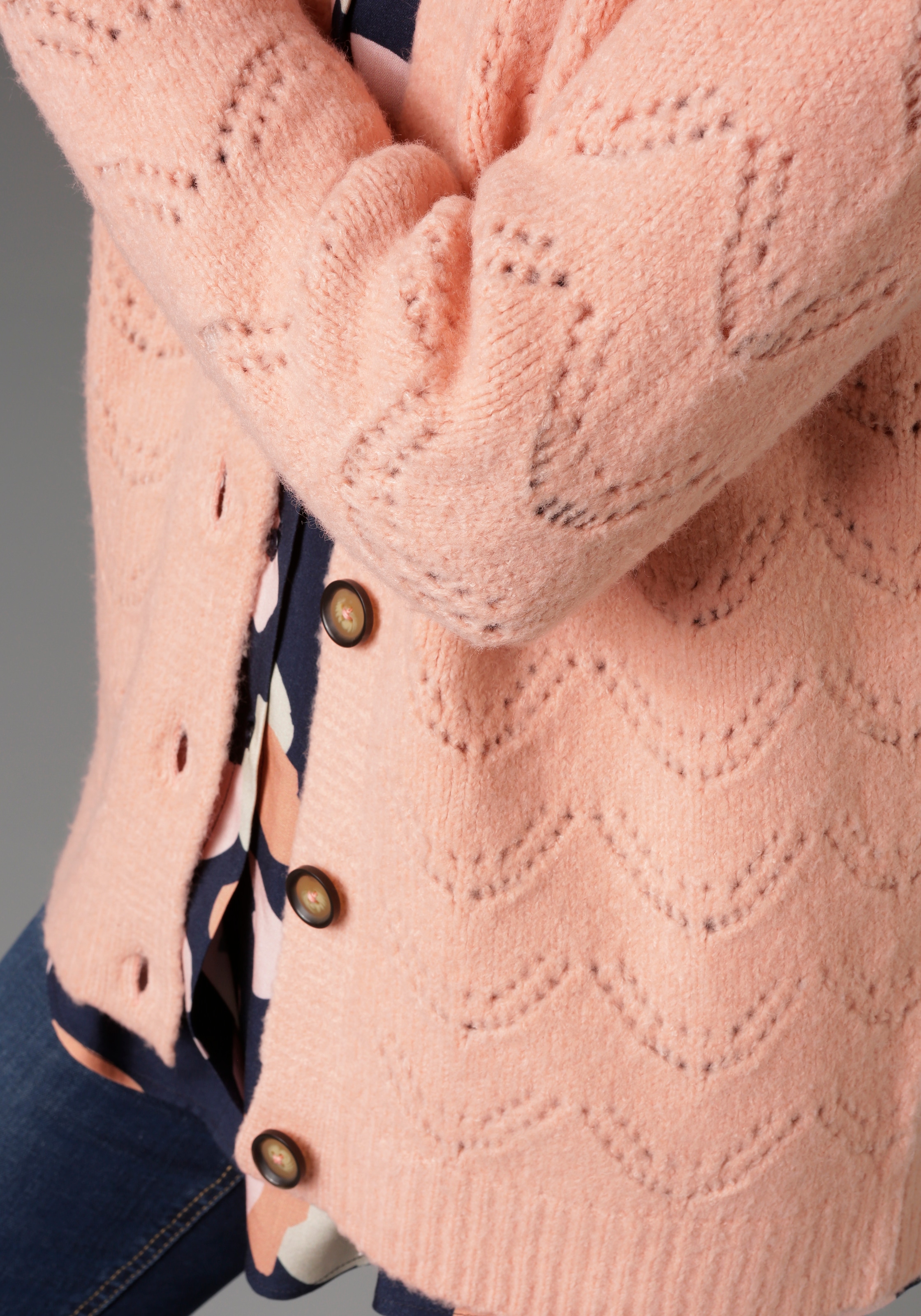 Aniston CASUAL Strickjacke, mit Ajourstrickmuster bestellen online bei OTTO