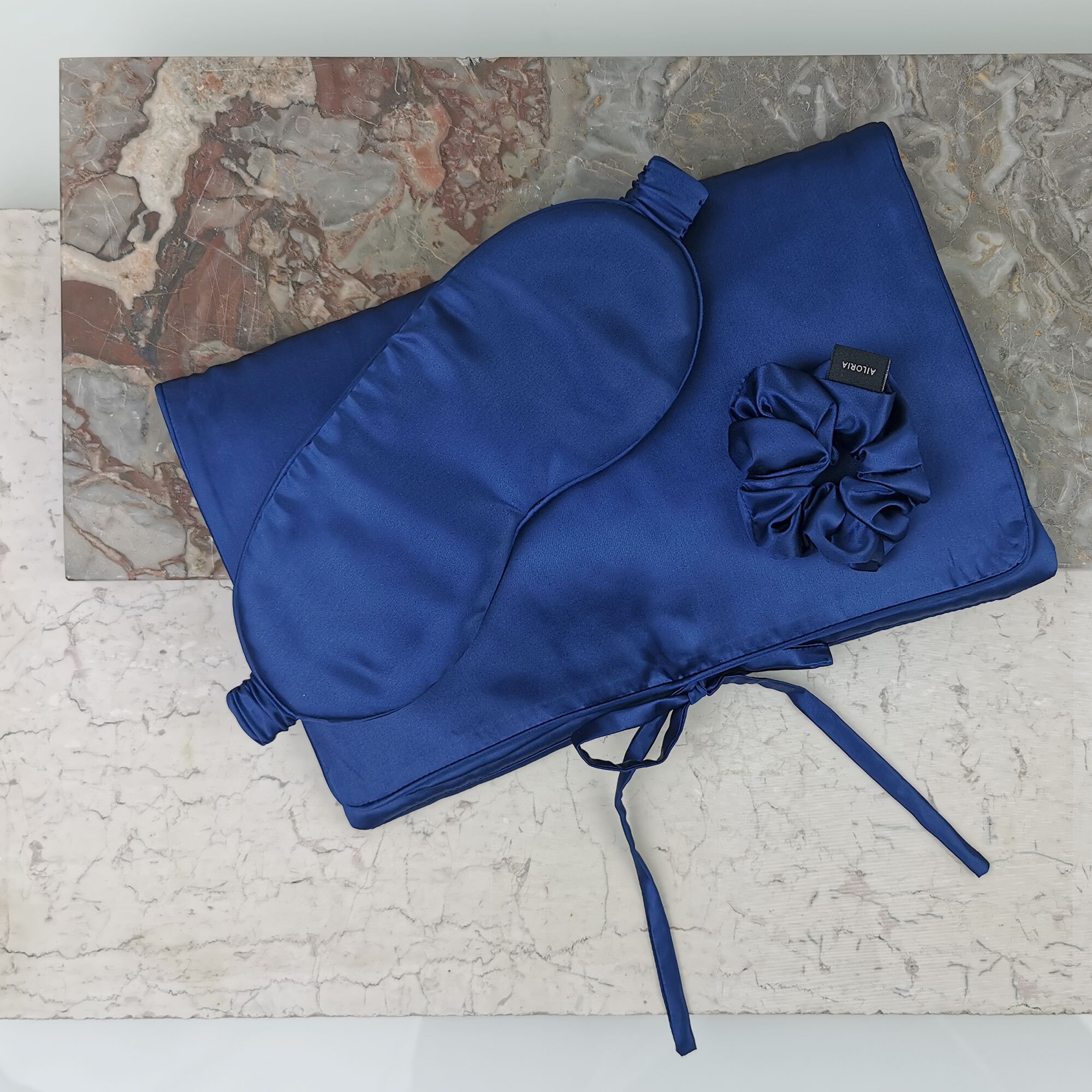 AILORIA Seidentuch »Tasche, Schlafmaske & Scrunchie M aus Seide TRAVEL SET BEAUTY M«
