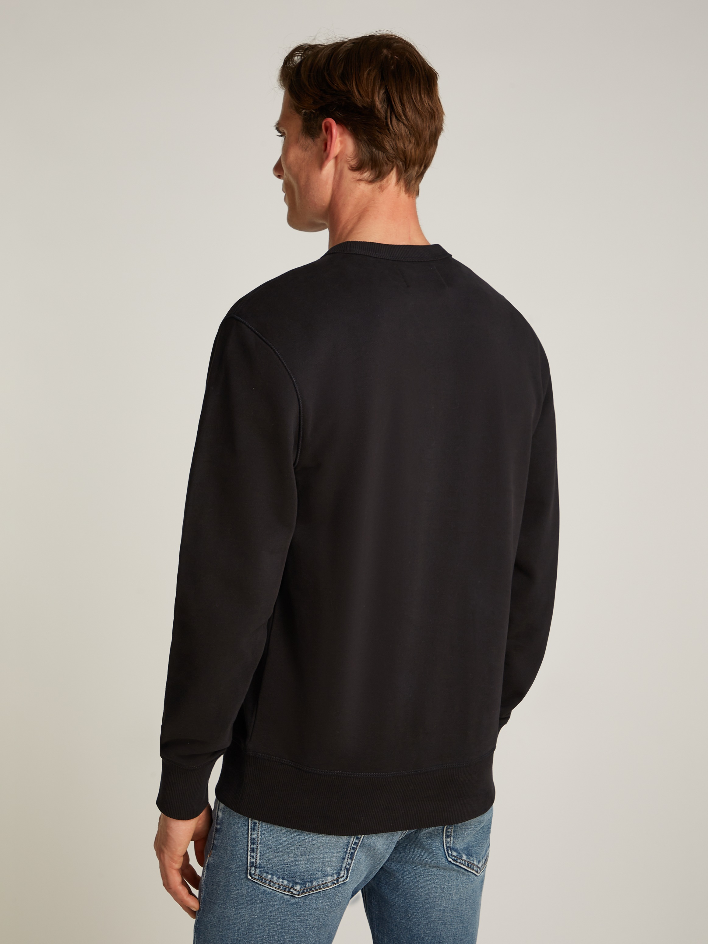 Calvin Klein Jeans Sweatshirt »WOVEN LABEL CREW NECK«, Logostickerei