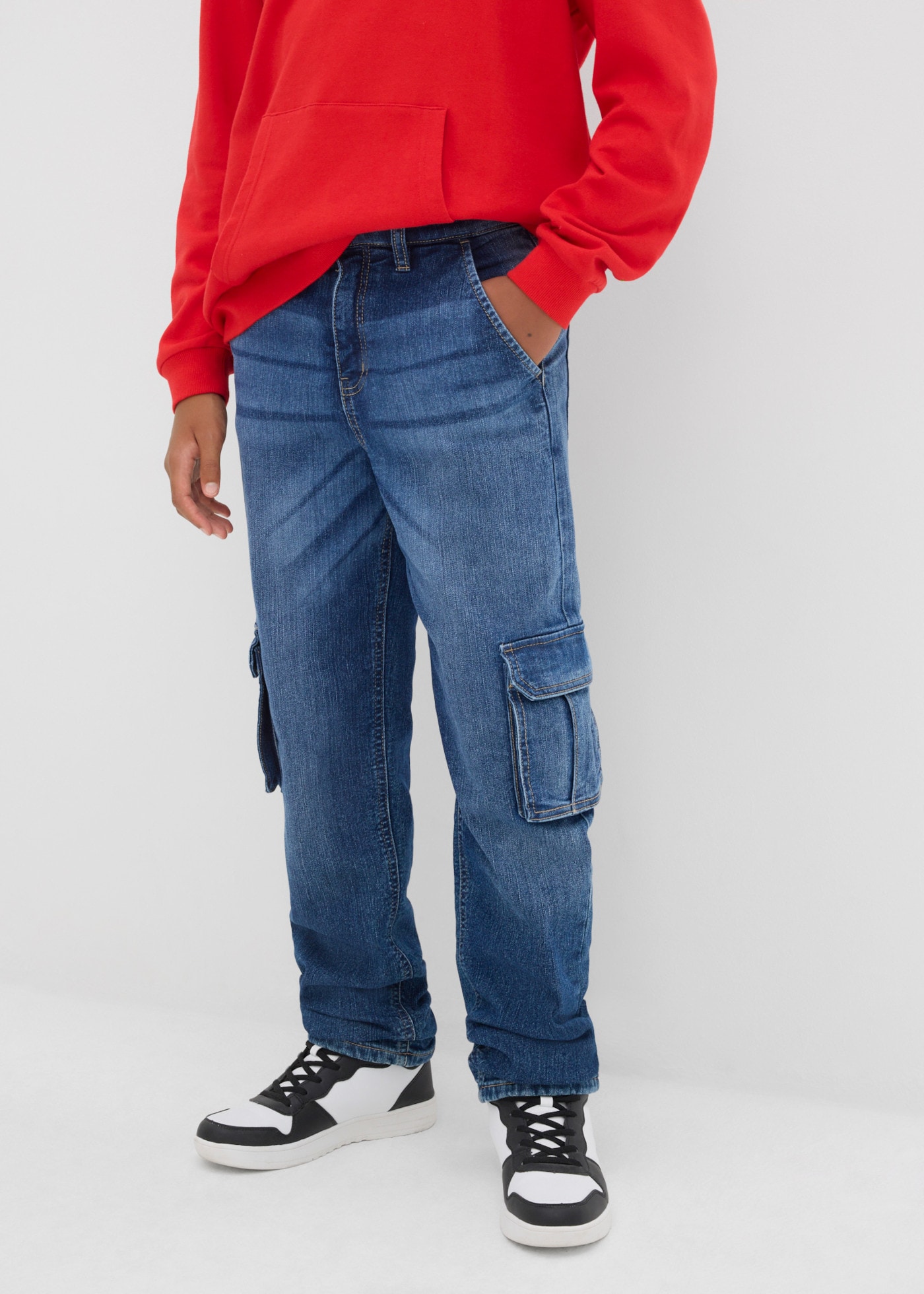bonprix Loose-fit-Jeans mit Cargo-Design, aus Baumwolle, Polyester und Elasthan