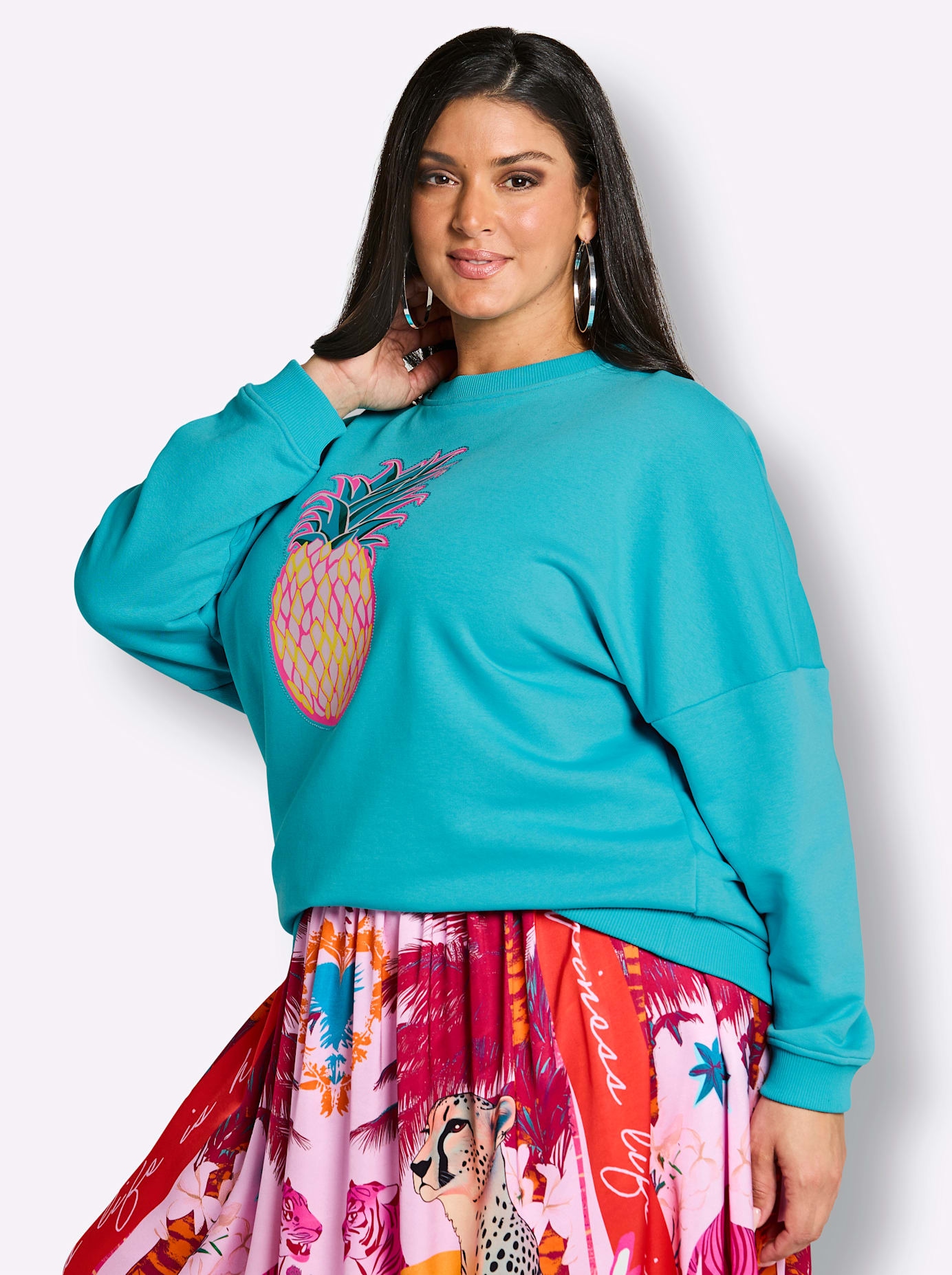   Sweatshirt
