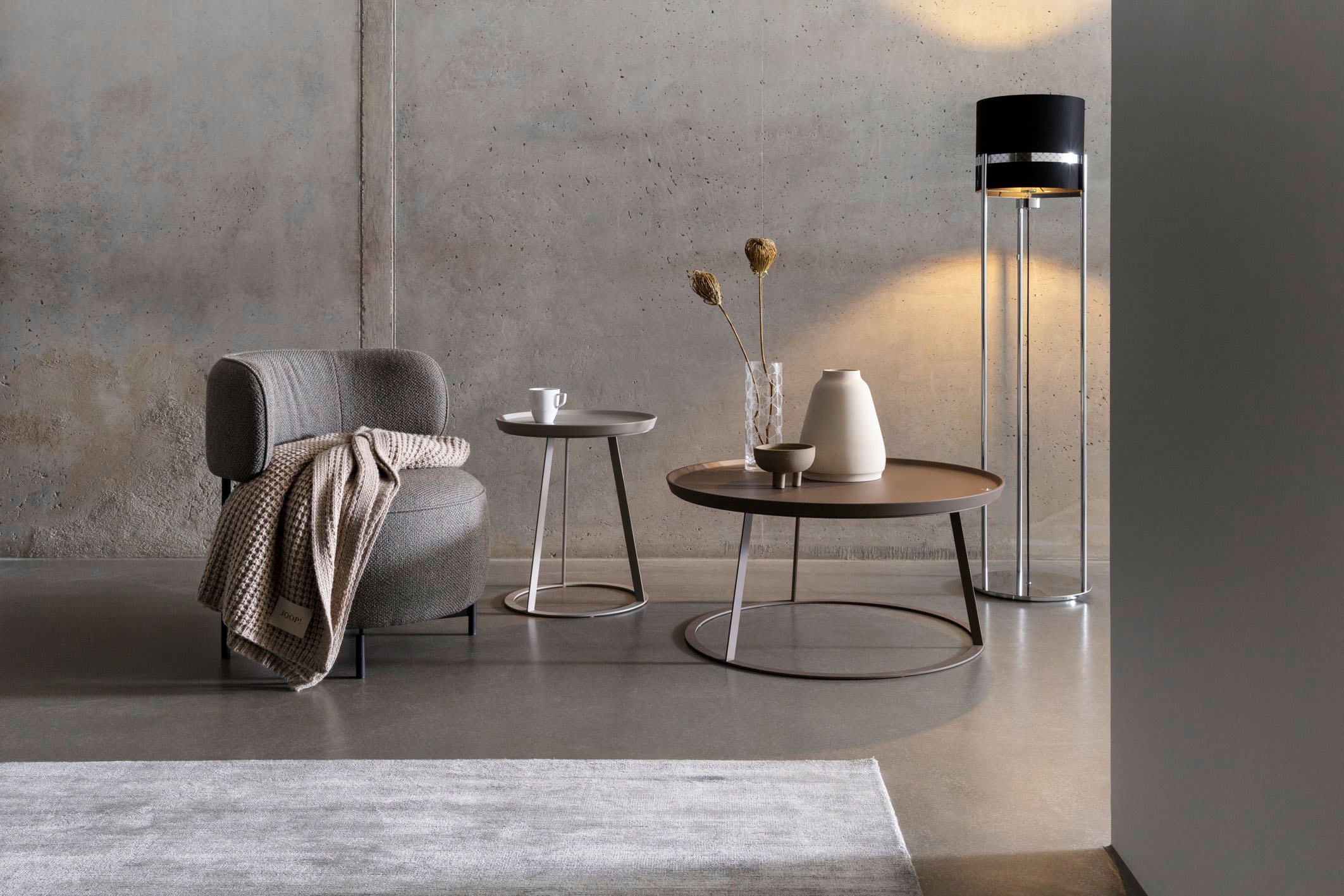 JOOP! Stehlampe »ROUND LIGHTS«, Leuchtmittel E27 | ohne Leuchtmittel, mit Textil-Leuchtenschirmen und eingelassenen Metall-Dekorbändern
