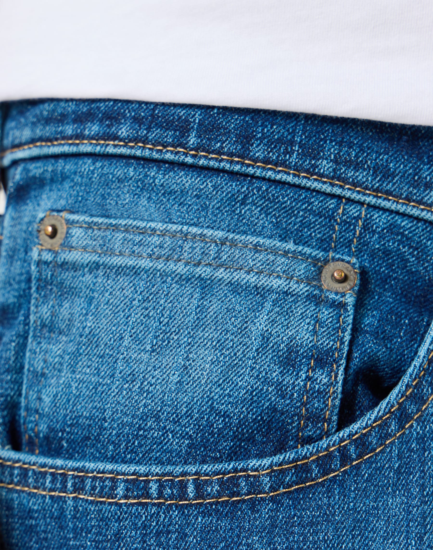 Wrangler Relax-fit-Jeans mit normaler Leibhöhe