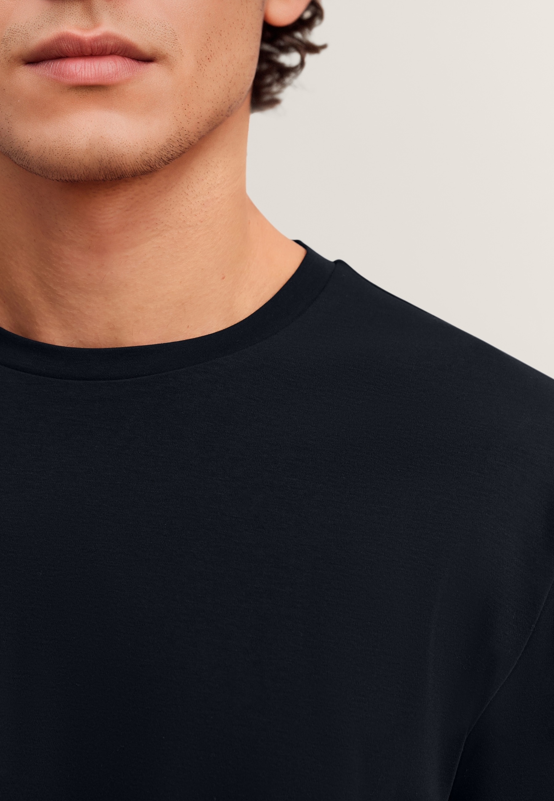 bugatti T-Shirt elegant mit Rundhals