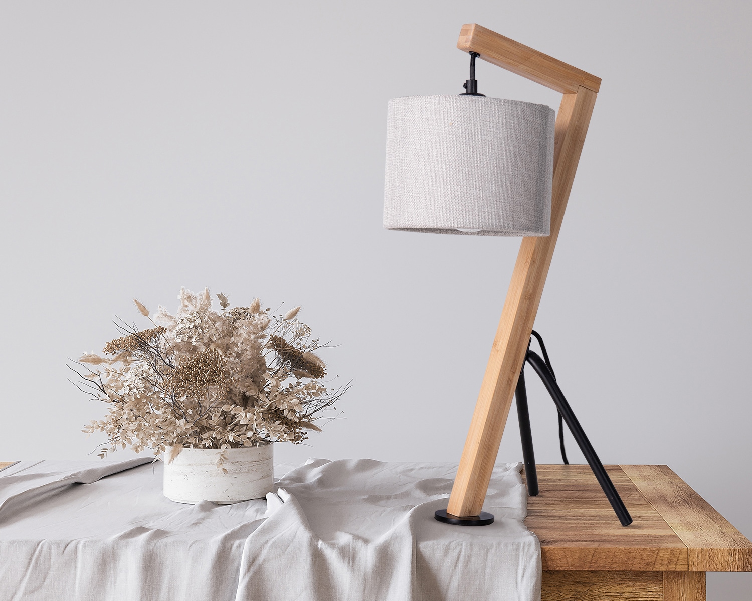Paco Home Tischleuchte »GALLOW«, 1 flammig, Leuchtmittel E27 | ohne Leuchtmittel, Schreib Holz Dreibein Vintage E27 Galgen Modern Höhe 49cm