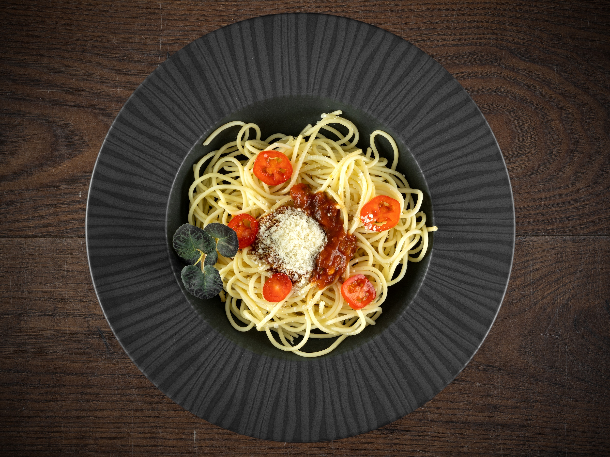 CreaTable Pastateller »Vesuvio Black, Pasta Gourmetteller Set 2-tlg« Seidenmatte Spezialglasur, Ausdruckstarkes Relief