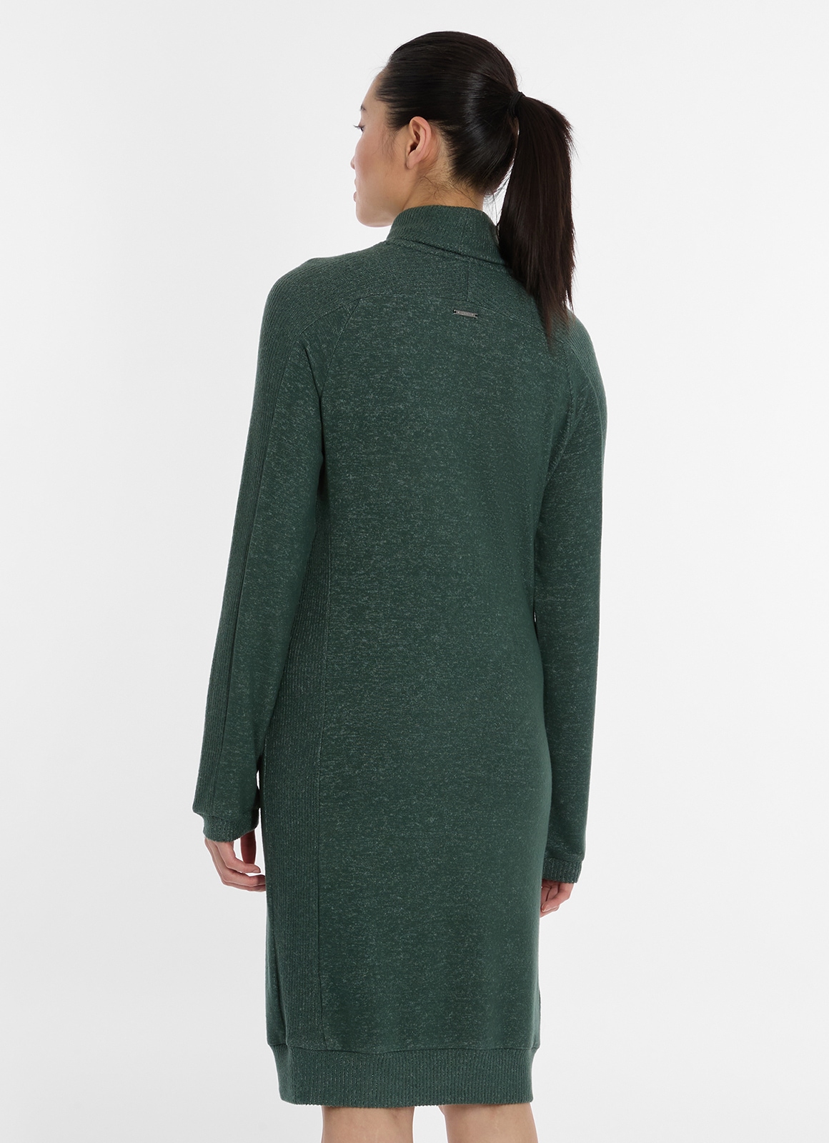 Ragwear Strickkleid »PEONA« Label-Applikation am Saum für den unverkennbaren ragwear-Look