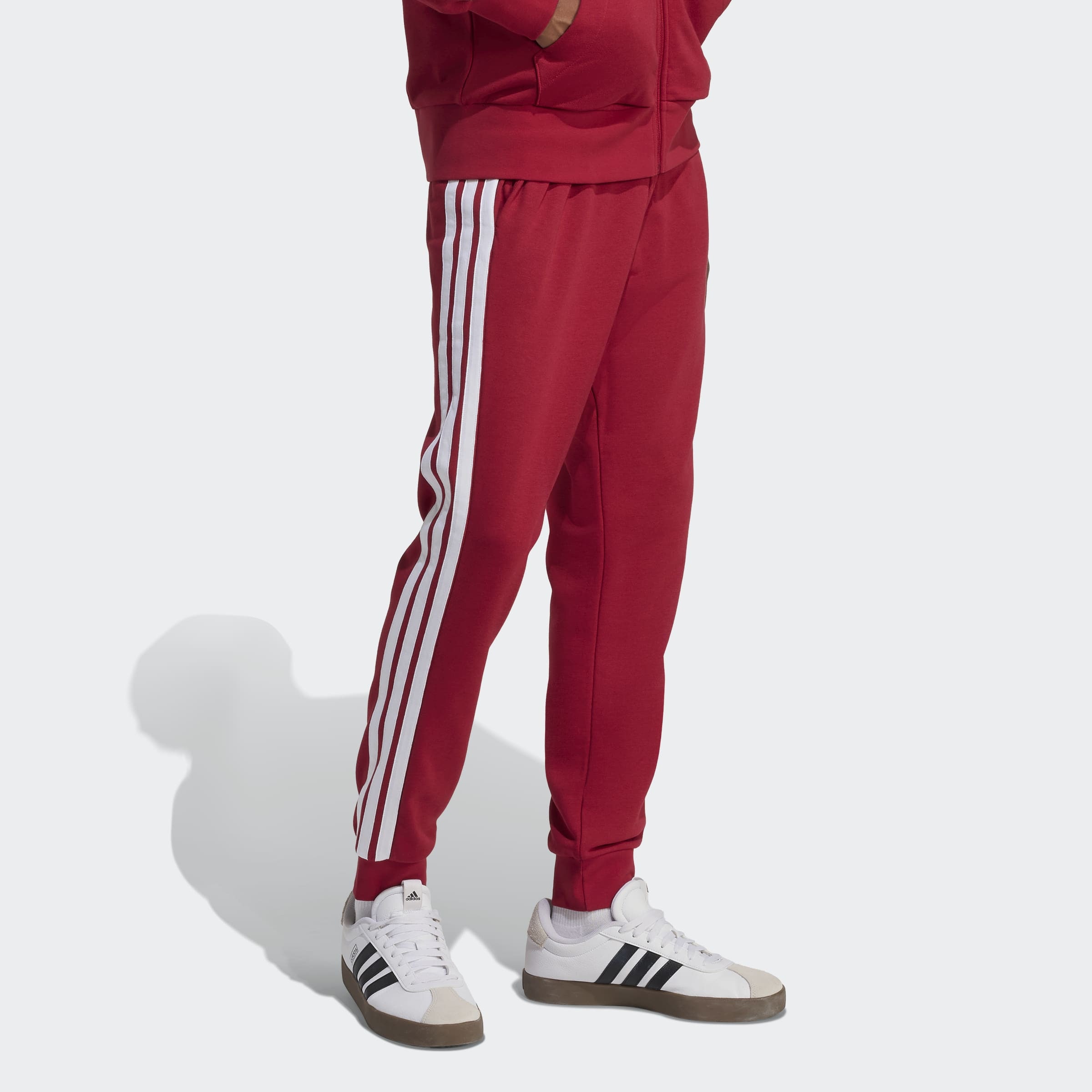 adidas Sportswear Sporthose »ESSENTIALS 3-STREIFEN FRENCH TERRY«  schmal zulaufende Beinform, für sportliche Aktivitäten