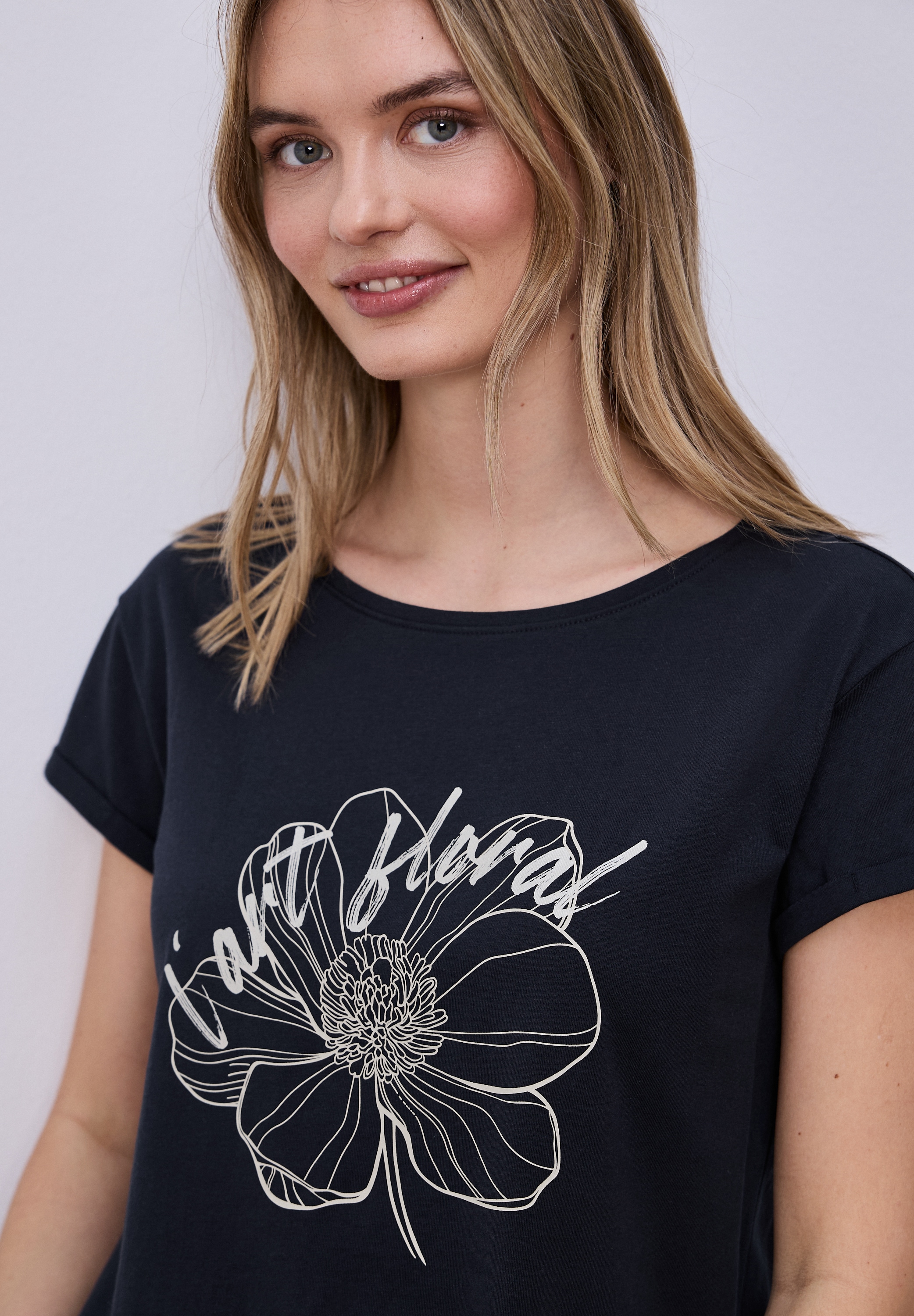 STREET ONE Rundhalsshirt Sommershirt mit floralem Artwork
