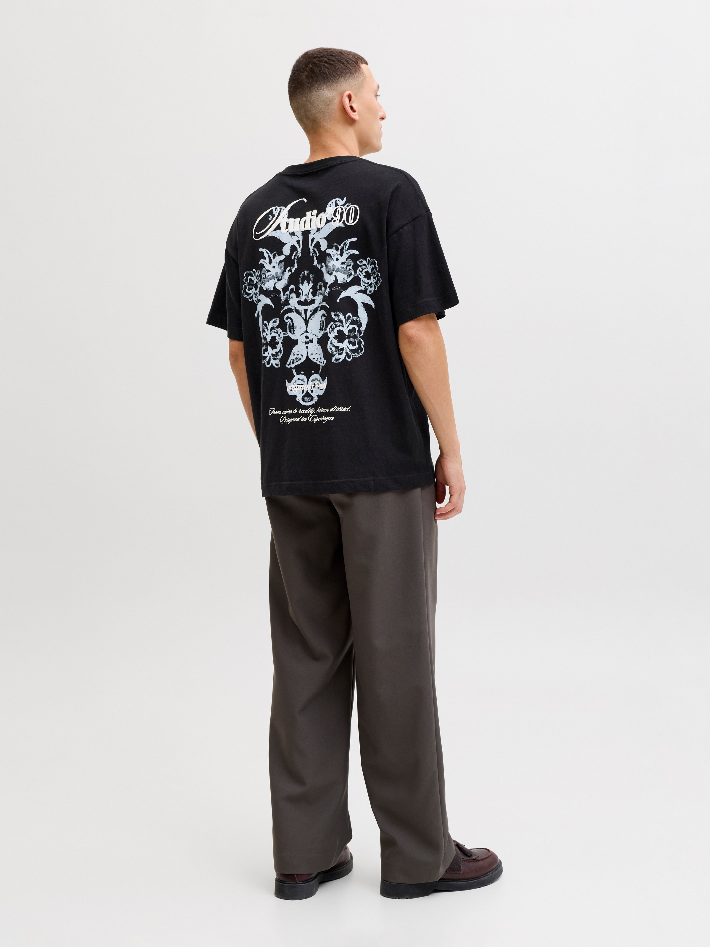 Jack & Jones T-Shirt »JORMONTAUK BACK GRAPHIC TEE SSCN EA26 SN« Baumwolle, locker geschnitten
