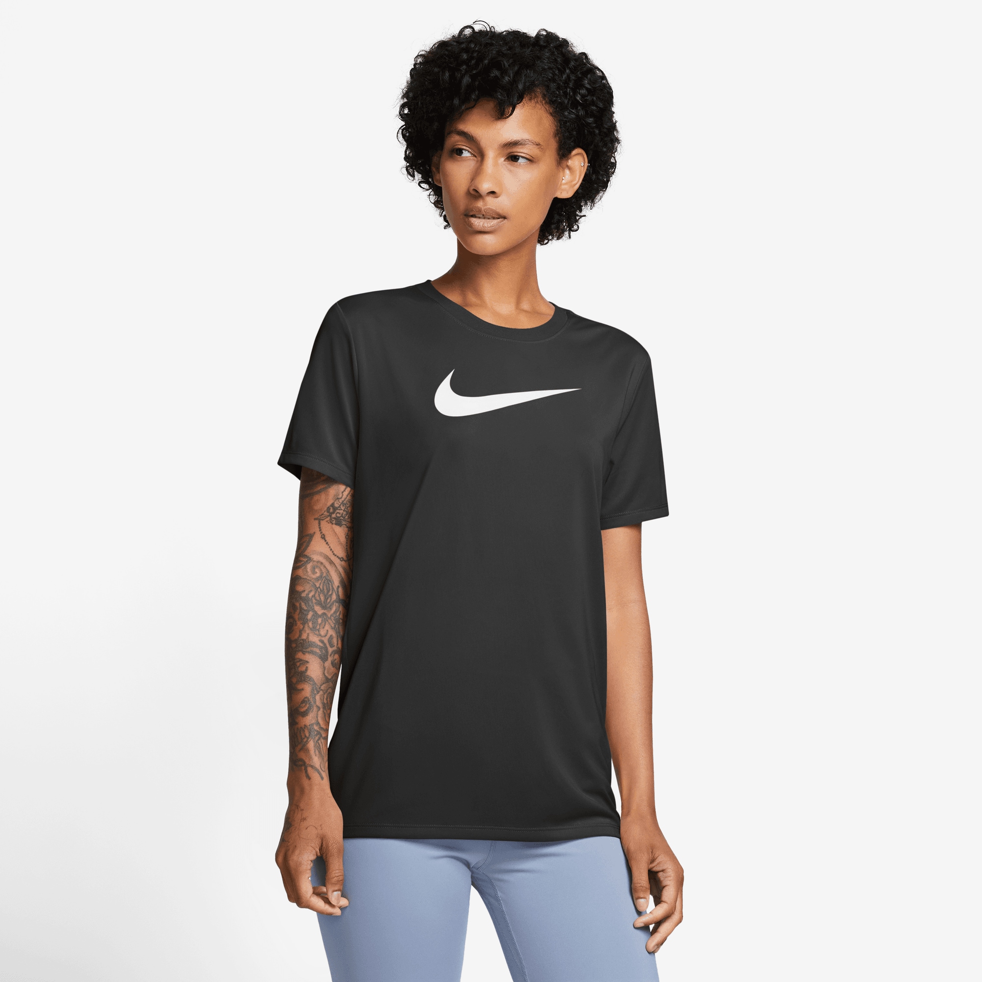 Nike T-Shirt »Nike Women's Dri-FIT Graphic T-Shirt« für Erwachsene, leichtes Material, aus Polyester, sportlicher Stil