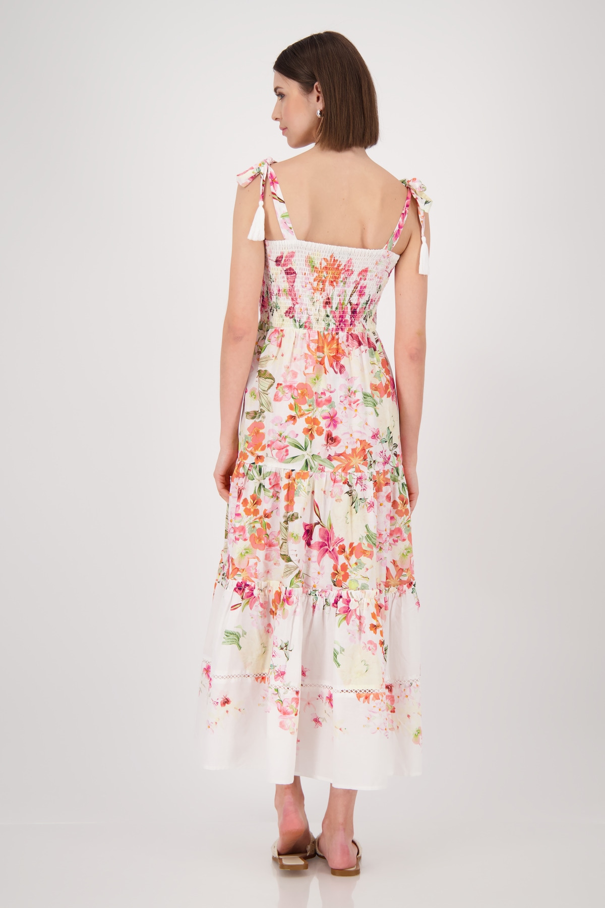 Monari Maxikleid »Kleid Blumenverlauf allov.«, mit gesmoktem Oberteil und Träger zum Binden