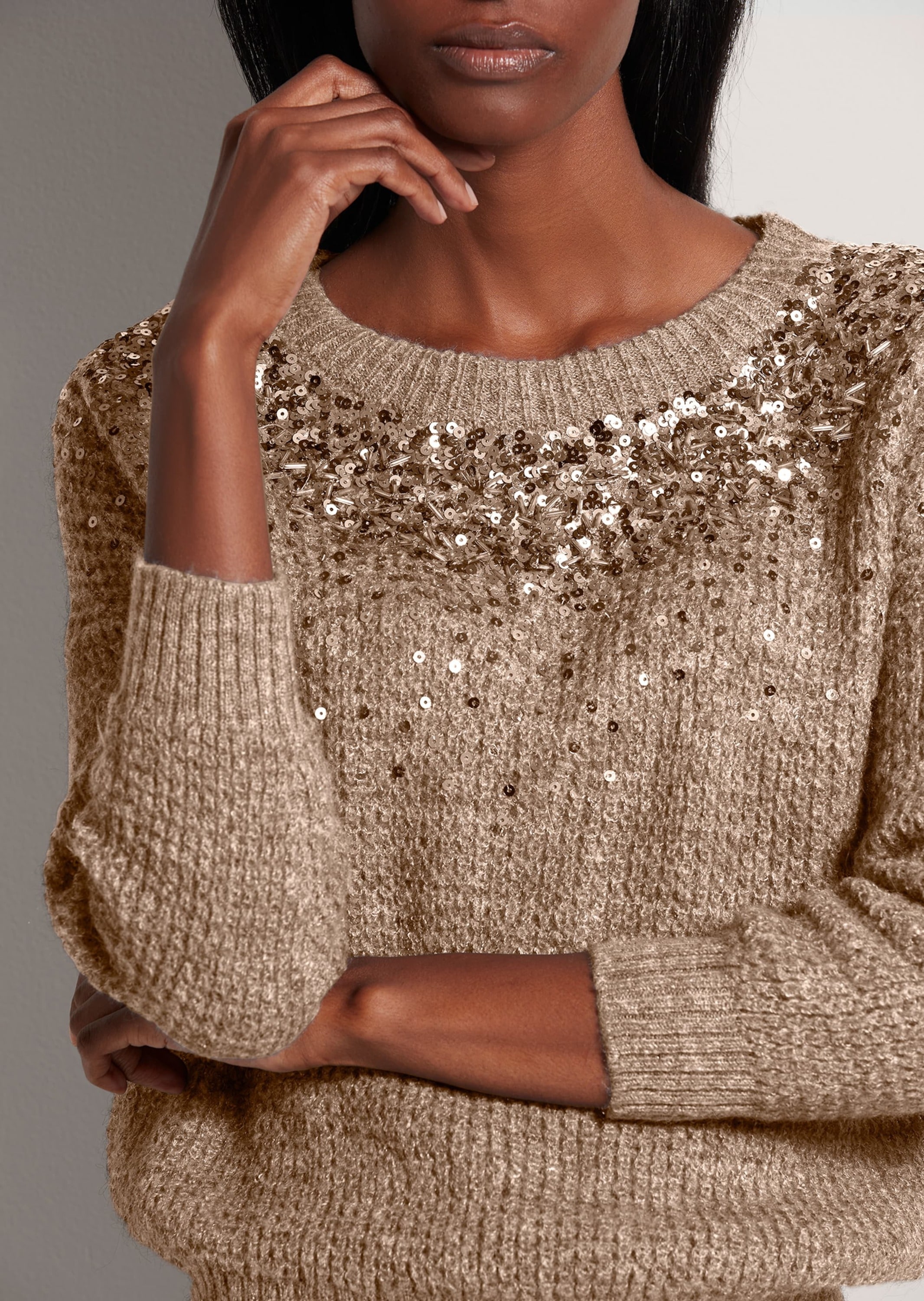 MADELEINE Longpullover »Pullover Rundhals-Pullover mit Pailletten und Schmuckperlen«