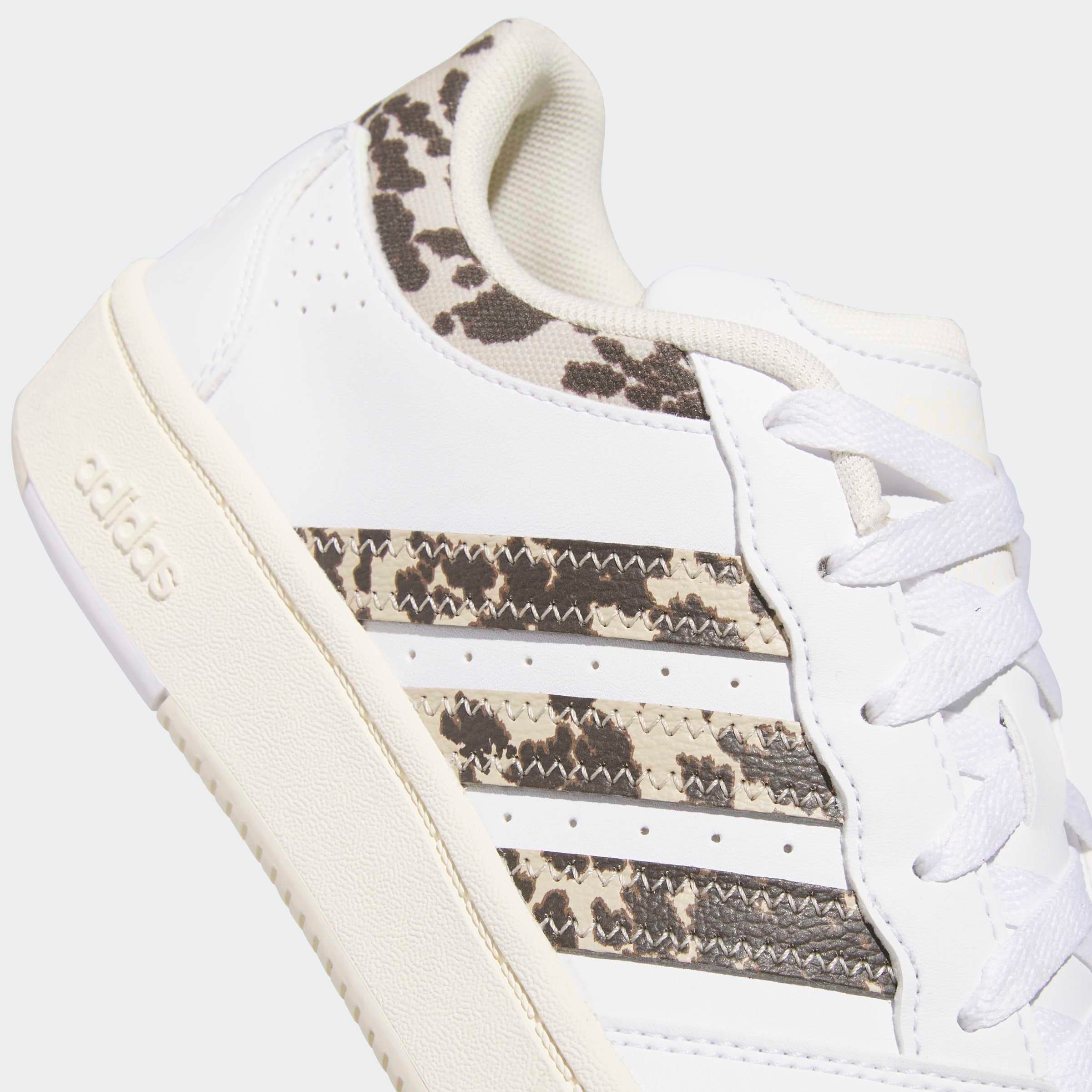 adidas Sportswear Sneaker »HOOPS CLASSIC W«  mit Animal Print