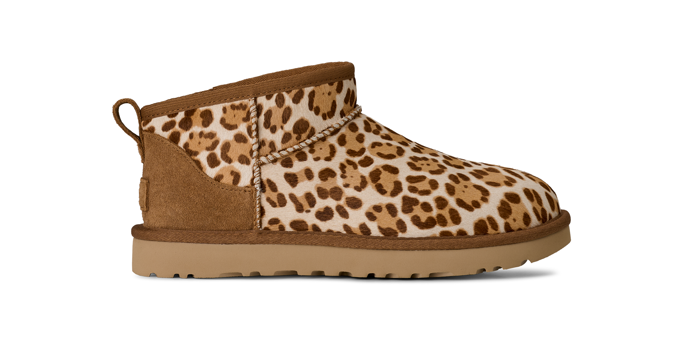 UGG Schlupfboots »CLASSIC ULTRA MINI PLAINS«  Boots, High Top-Boots mit praktischer Anziehlasche