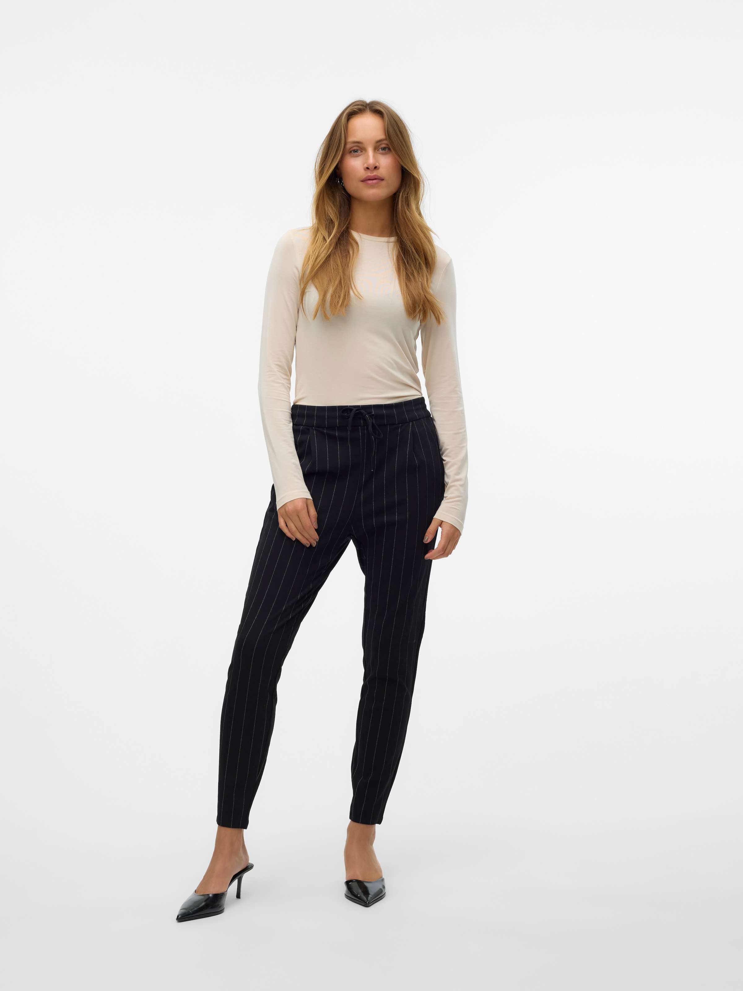 Vero Moda Jogger Pants »VMEVA MR LOOSE STRING PANT GA NOOS«, hinten mit elastischem Bündchen