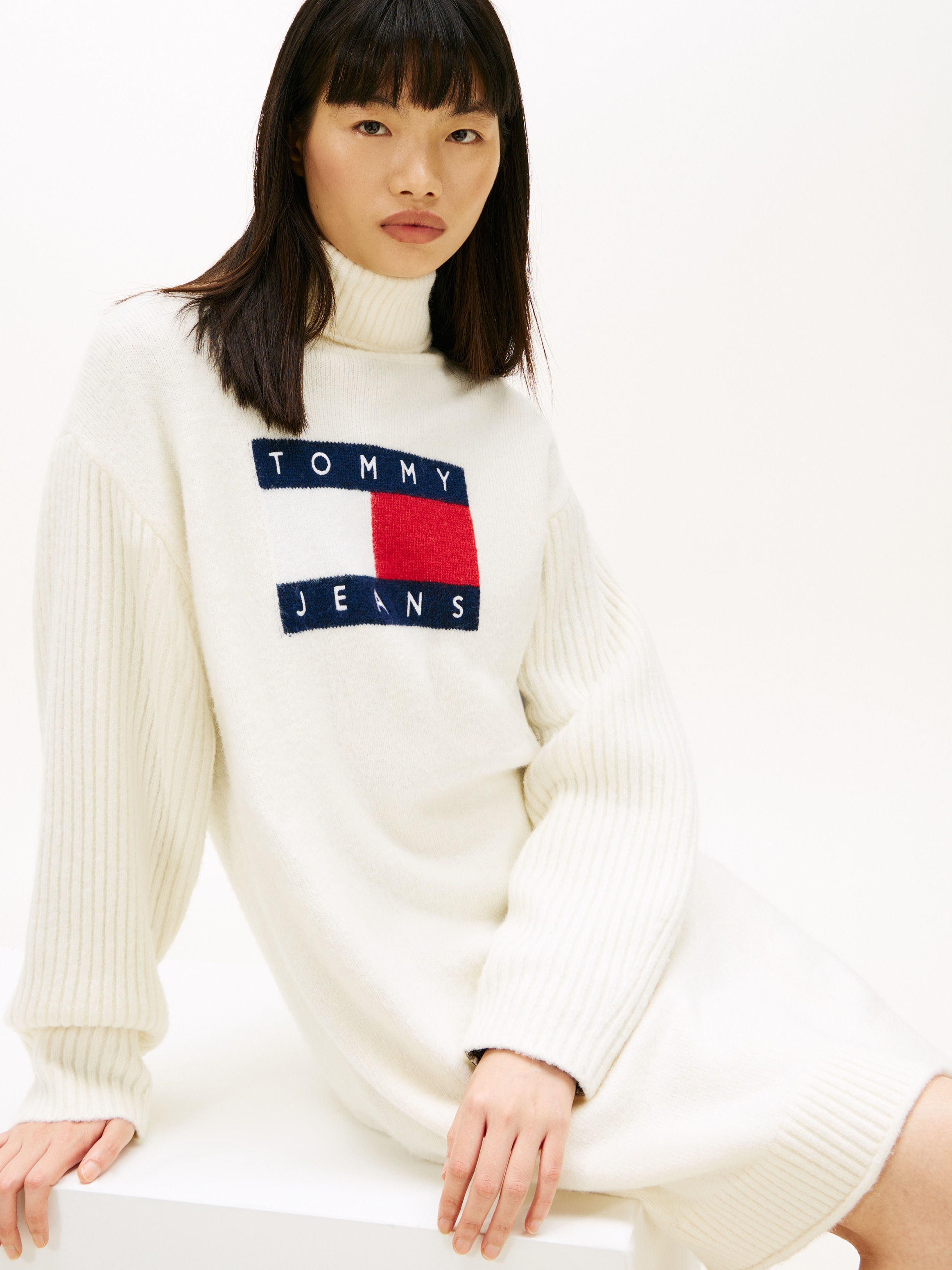 Tommy Jeans Strickkleid »TJW TURTLENECK FLAG DRESS EXT«