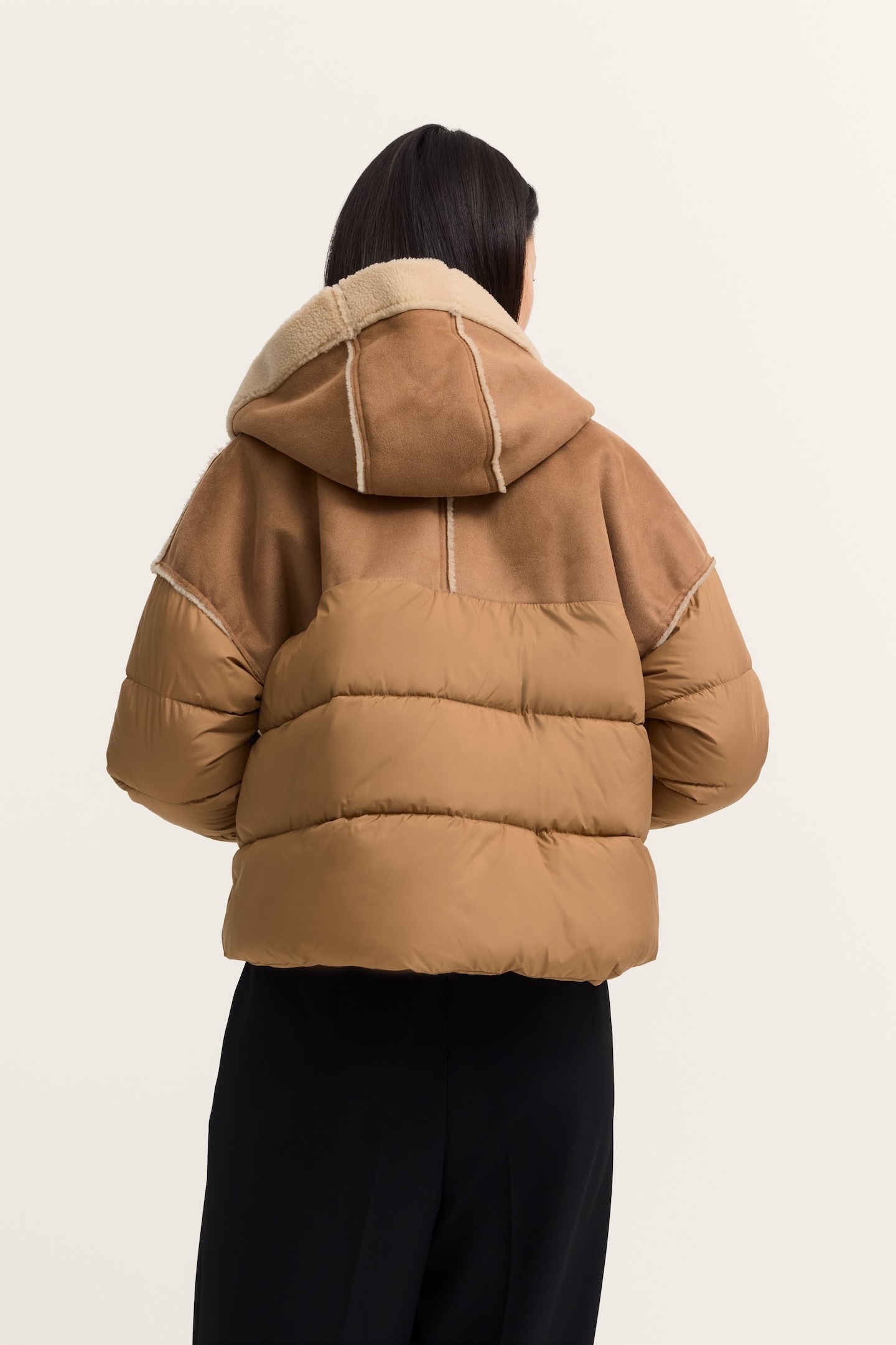 bugatti Kurzjacke »Regular Fit«, mit Kapuze, mit Kapuze und Kunstfell