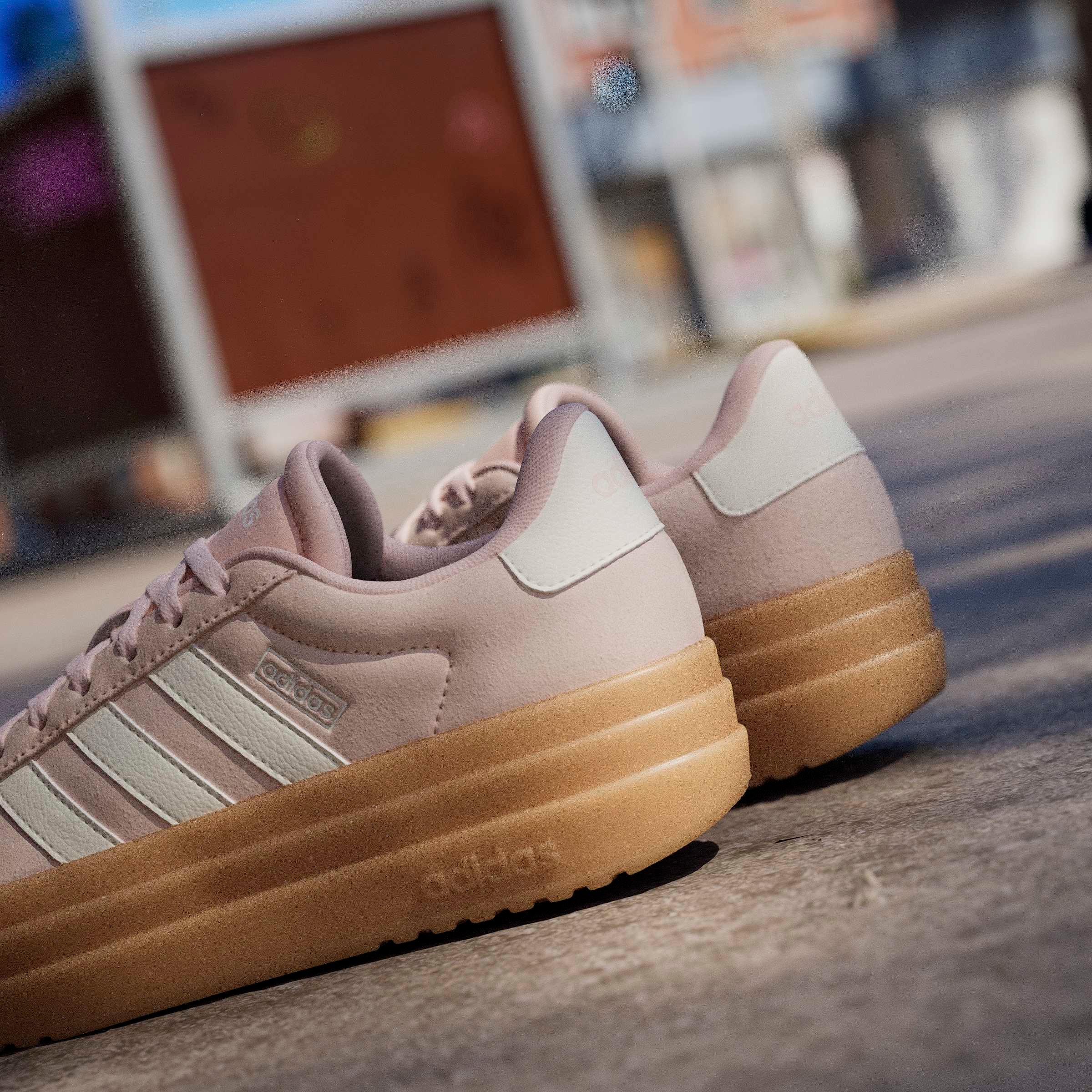 adidas Sportswear Plateausneaker »VL COURT BOLD«  inspiriert vom Design des adidas gazelle bold