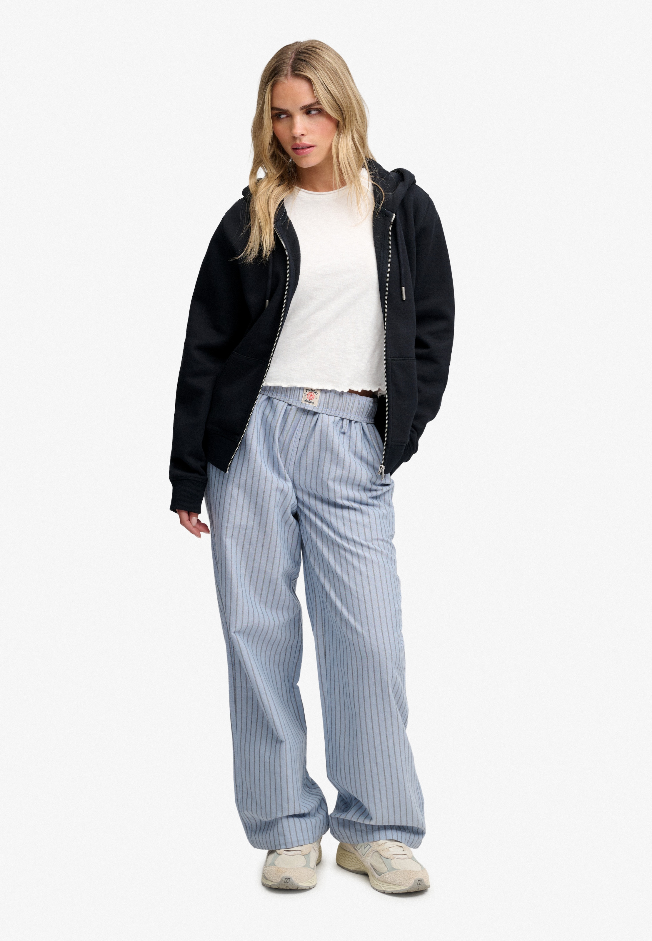 Superdry Kapuzensweatjacke »SIGNATURE EMB ZIPHOOD« Baumwollmischung, relaxed fit