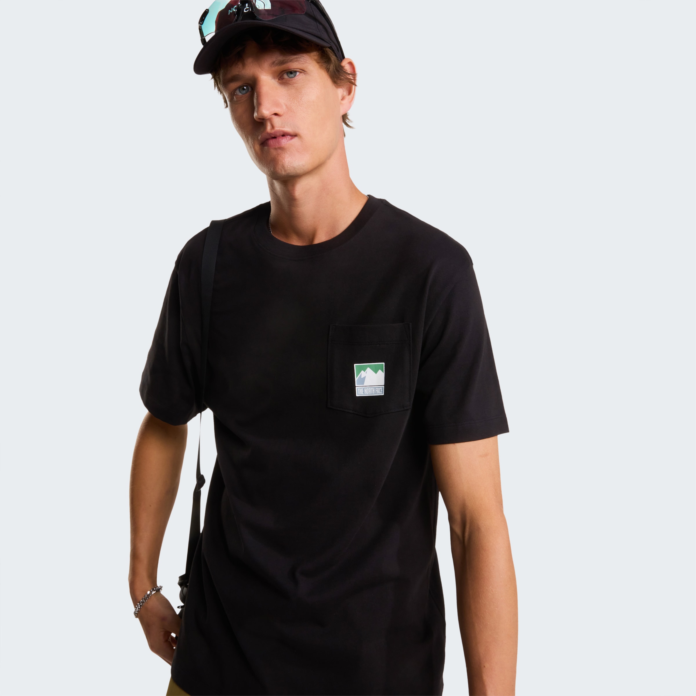 The North Face T-Shirt »M MOUNTAIN LOGO RELAXED SHORT SLEEVE TEE-GRAPHIC« sportlicher Stil, für sportliche Aktivitäten und Outdoor-Abenteuer