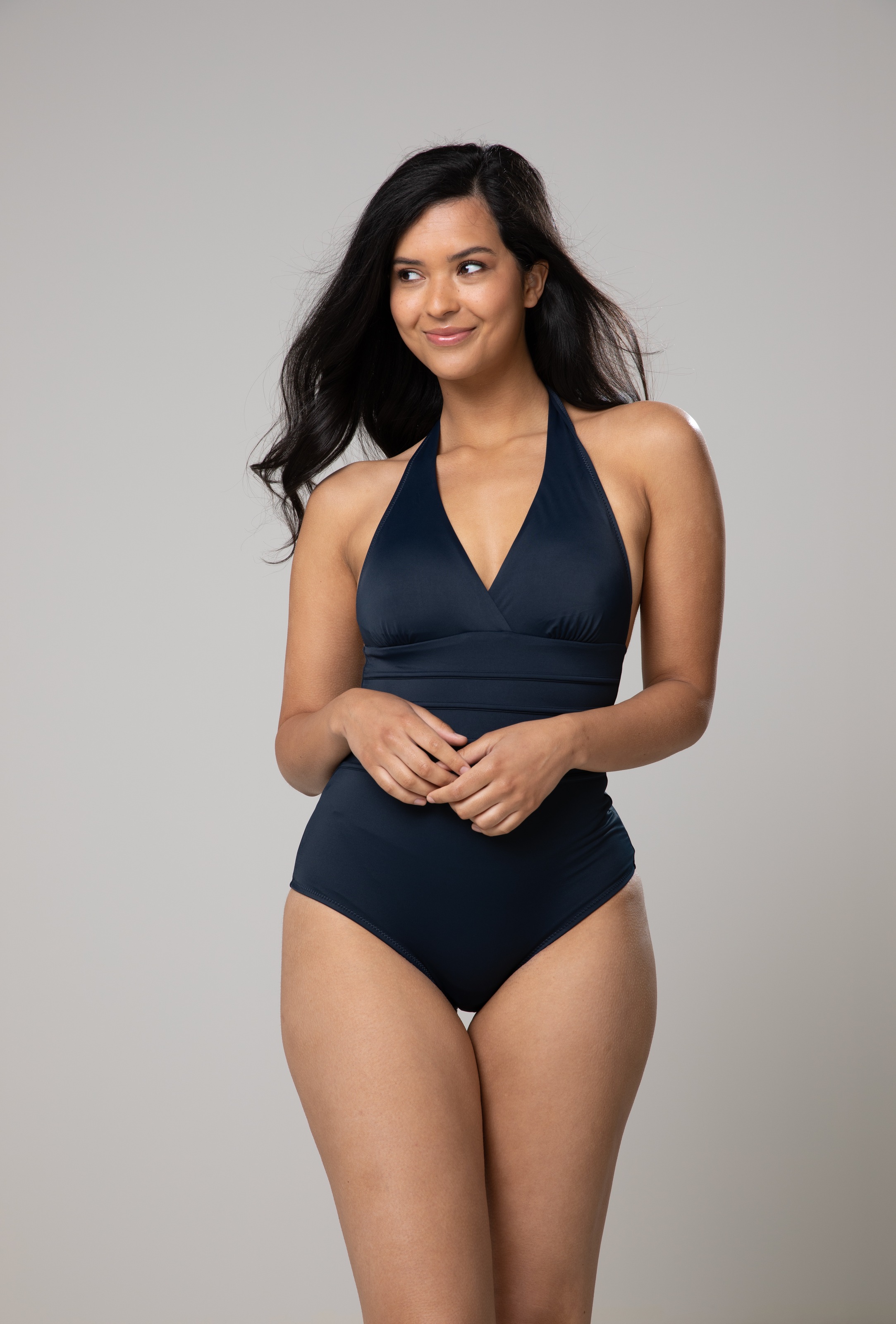 MAGIC Bodyfashion Badeanzug »Shaping Halter Swimsuit«, mit Shaping-Einsatz
