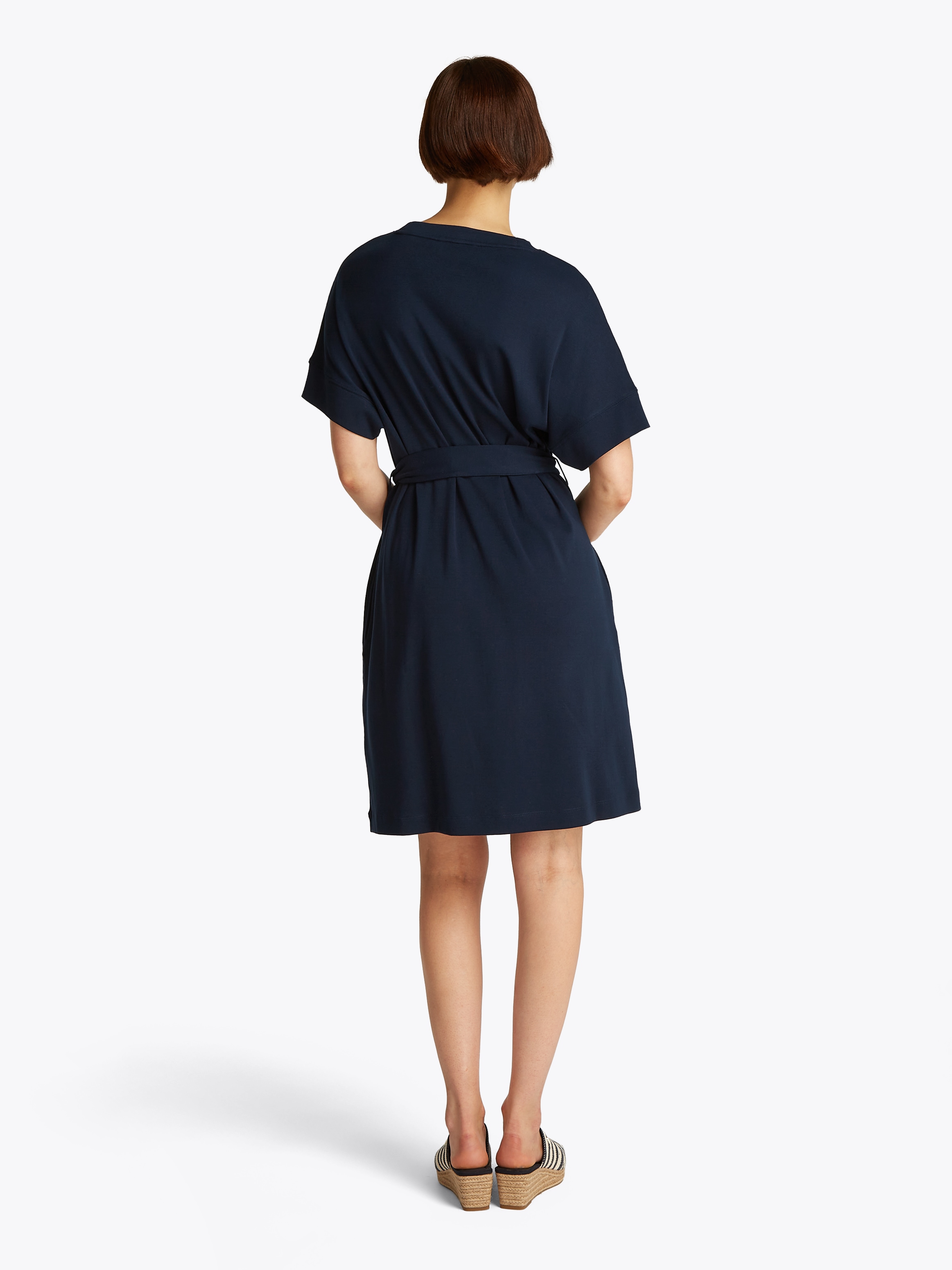 Tommy Hilfiger Blusenkleid »MODERN CODY DRESS«, mit Logostickerei