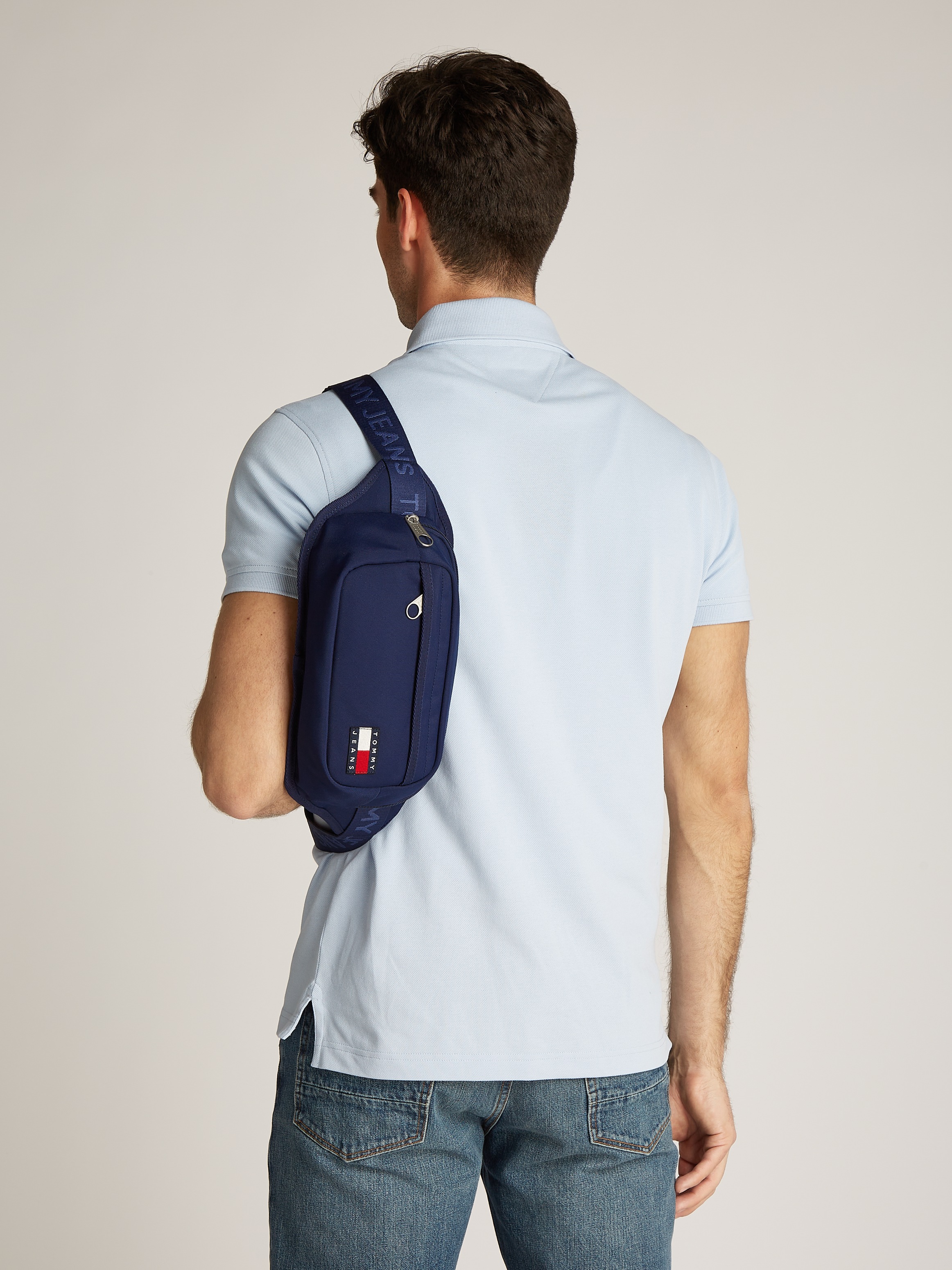 Tommy Jeans Bauchtasche »TJM ESS DAILY BUM BAG«, Men Gürteltasche, Umhängetasche mit Logoflagge