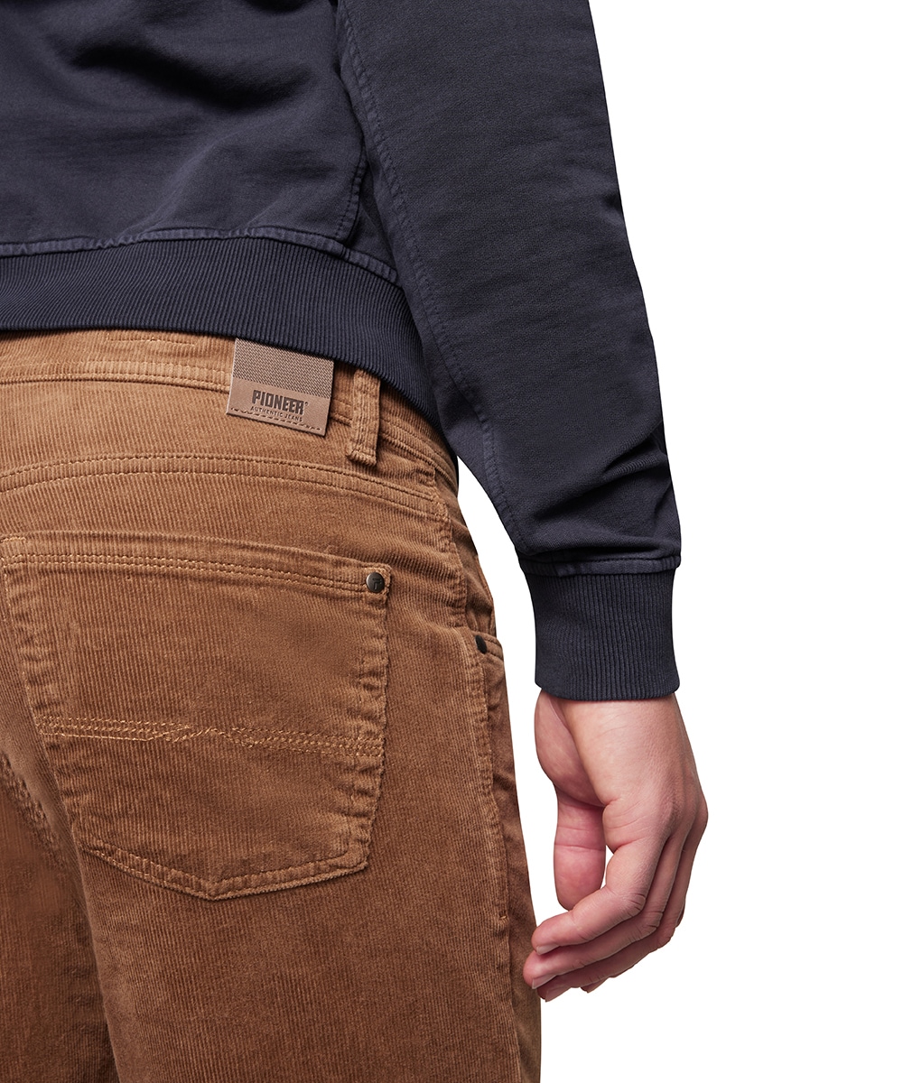 Pioneer Authentic Jeans Cordhose »RANDO«, im Five-Pocket Style