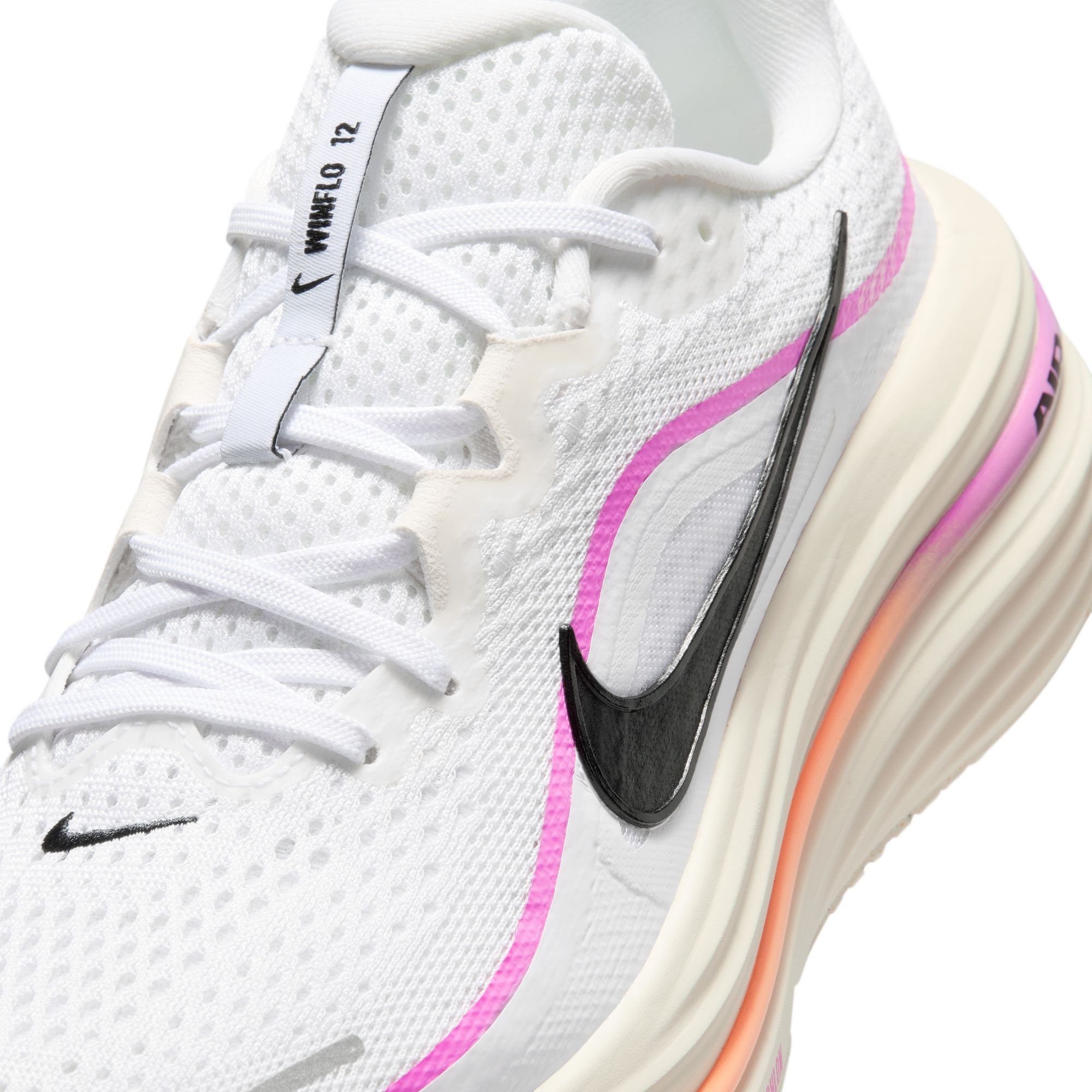 Nike Laufschuh »Winflo 12«  federnder Schaumstoff sorgt für reaktionsfreudige Dämpfung