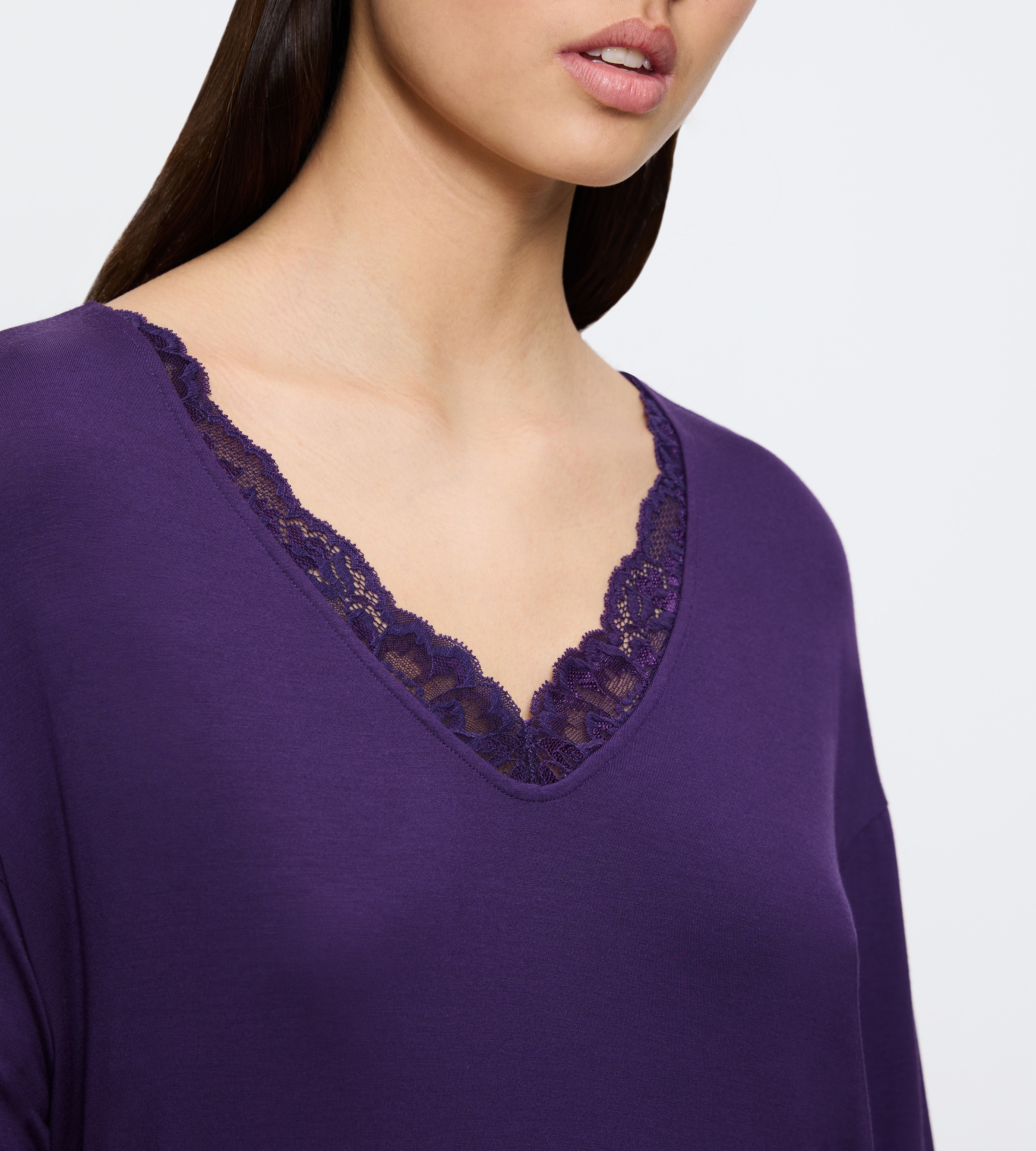 Triumph Nachthemd »Timeless Sensuality NDK LSL« Ohne Taschen atumgsaktiv und weich