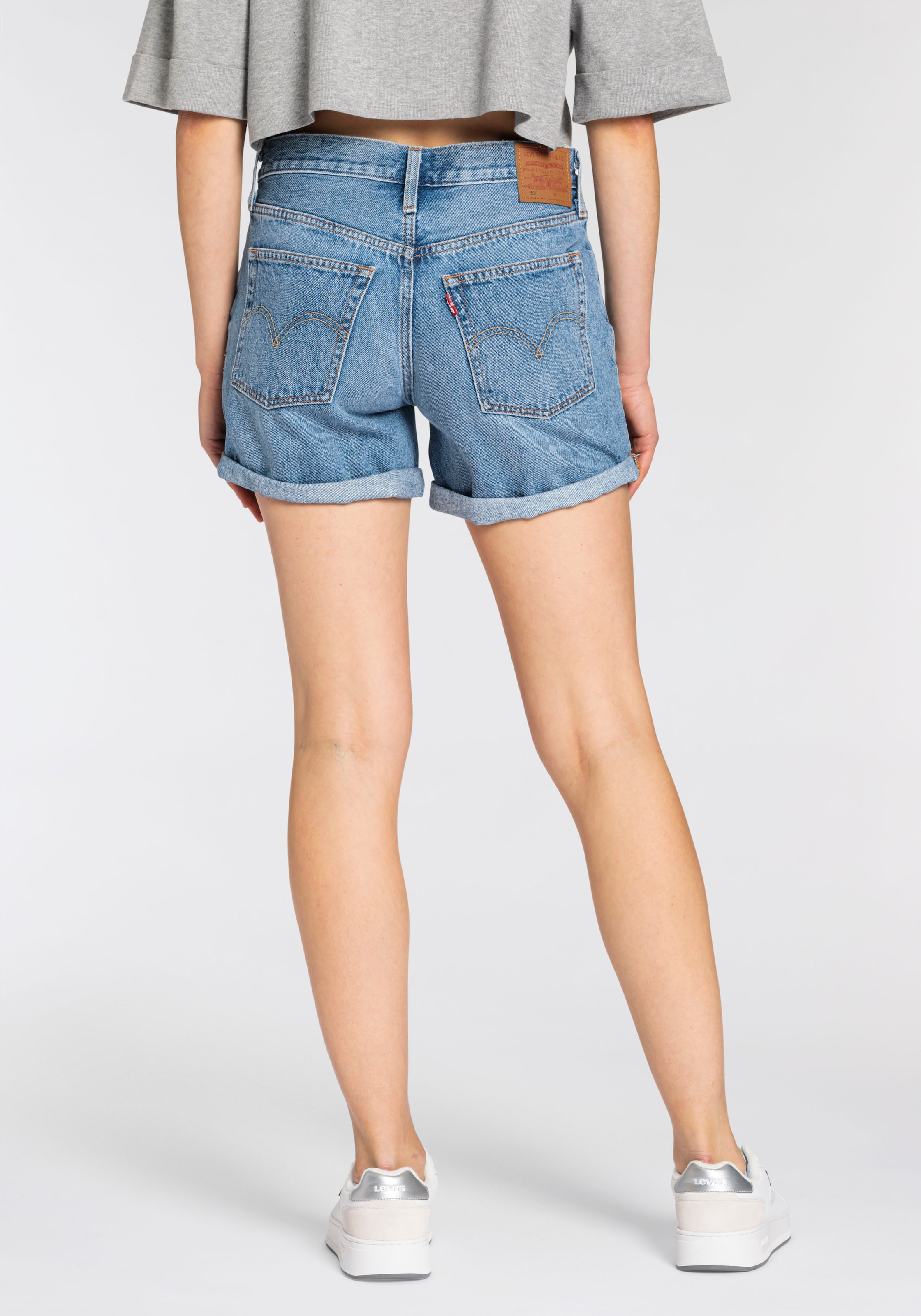 Levi's® Jeansshorts »501 Short Long«, Mit Knopfverschluss und krempelbarem Saum