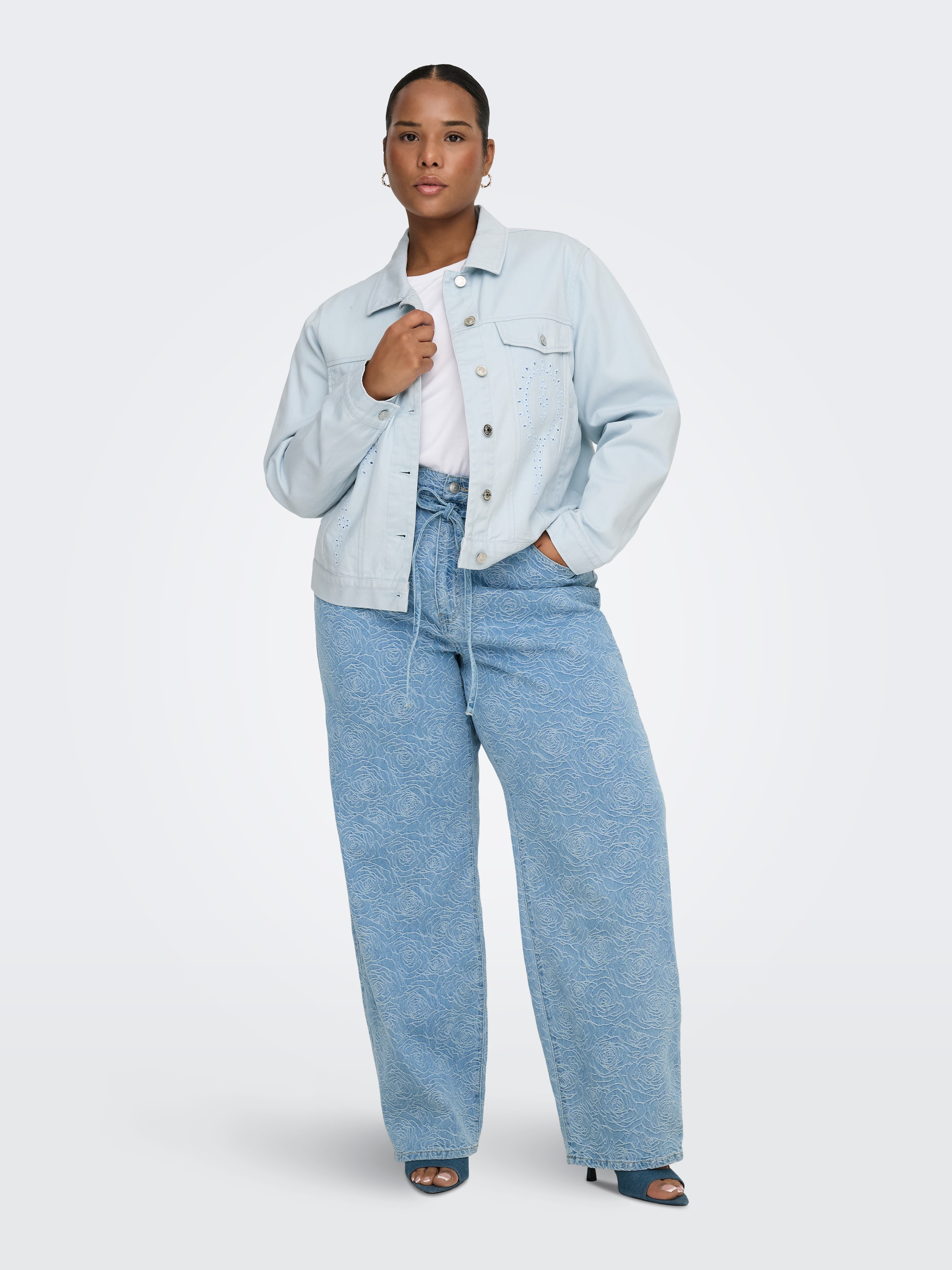 ONLY CARMAKOMA Jeansjacke »CARELSA CROCHET DENIM JACKET OTW« mit Stickerei Detail