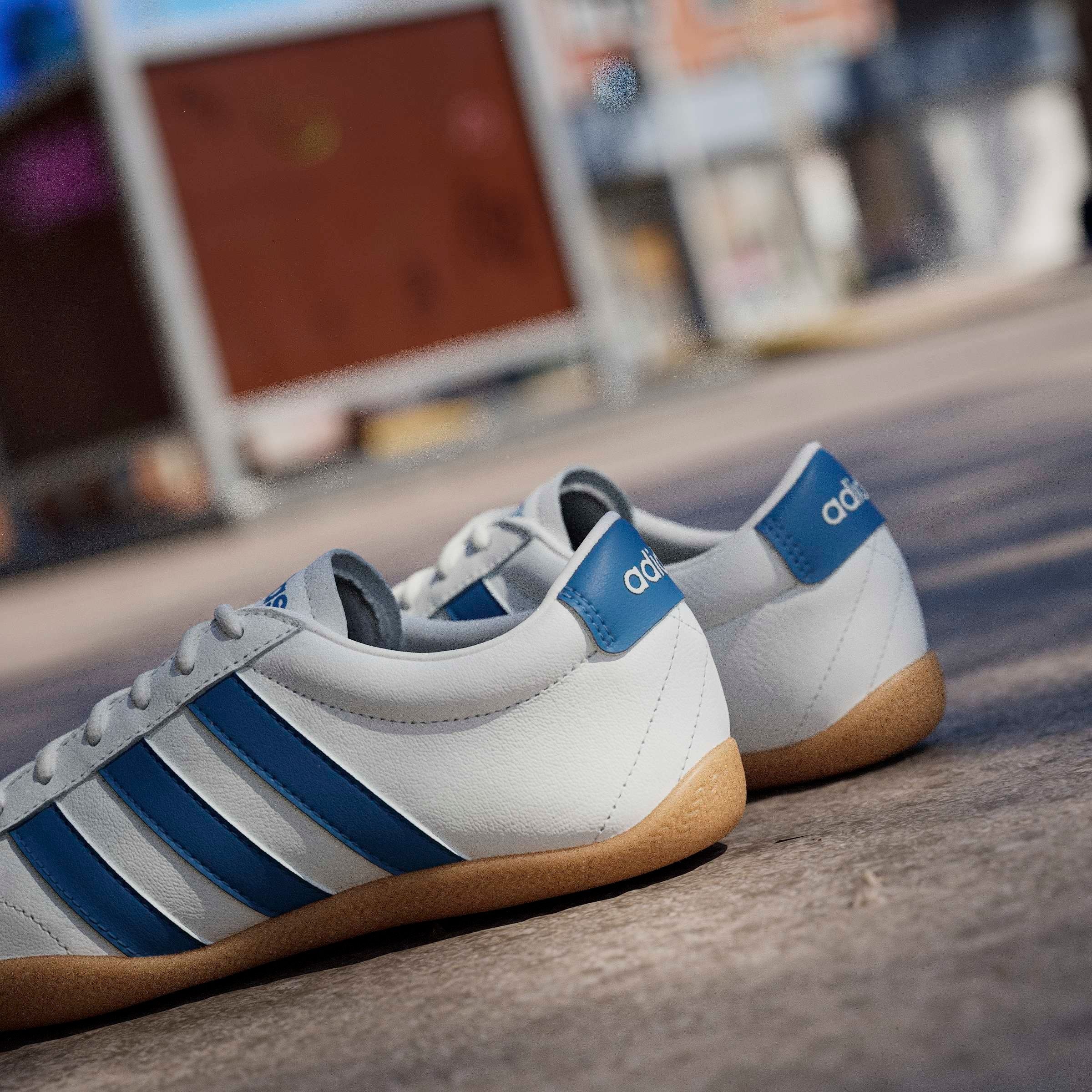 adidas Sportswear Sneaker »GRAND COURT LO«  Design auf den Spuren des adidas Superstar