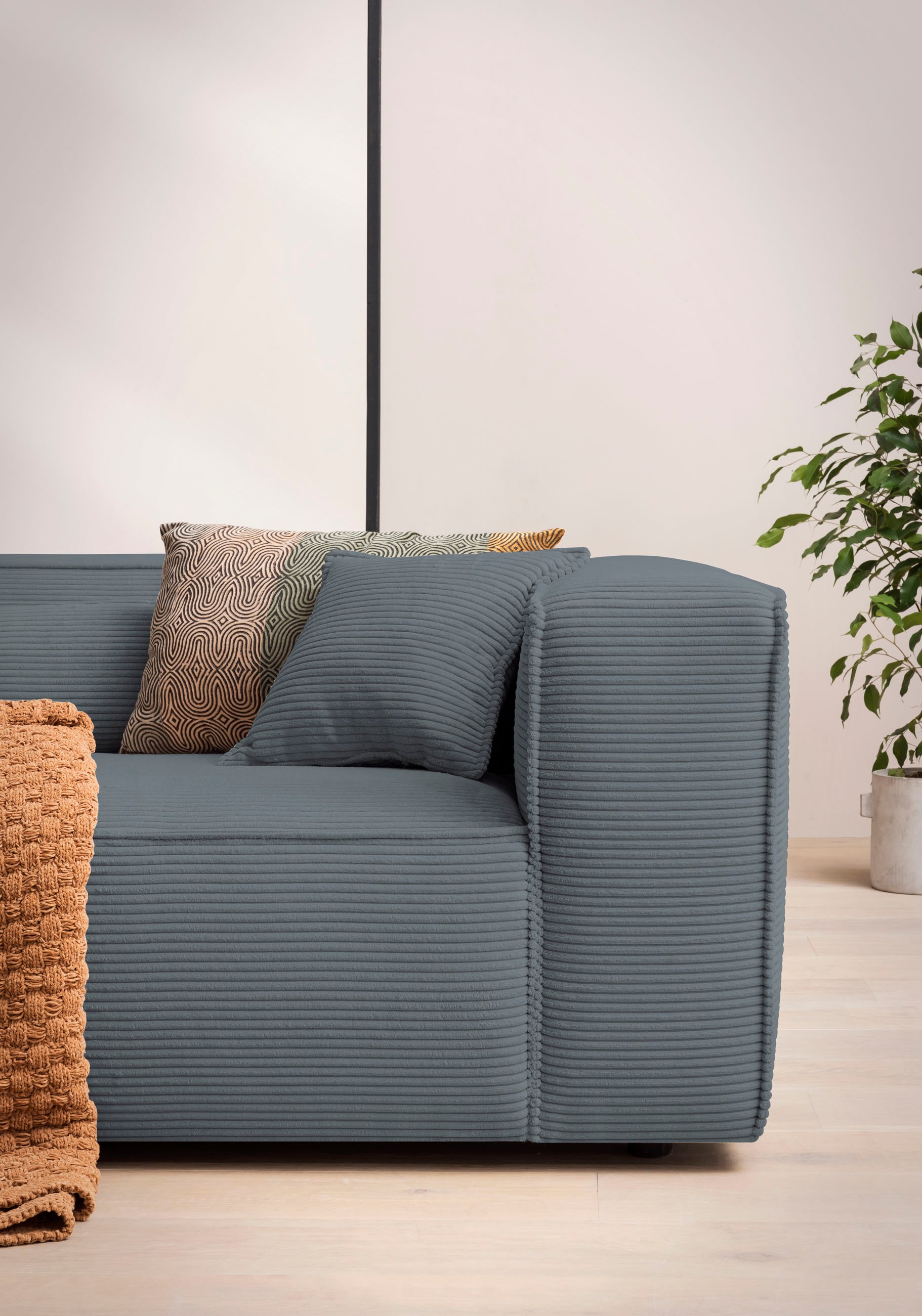 LeGer Home by Lena Gercke Ecksofa »PIARA XXL, Big-Sofa in Cord oder Leinenoptik, L-Form, mit Kedernaht«, wahlweise Ottomane rechts/links, schwarze Füße, extra tiefe Sitzfläche