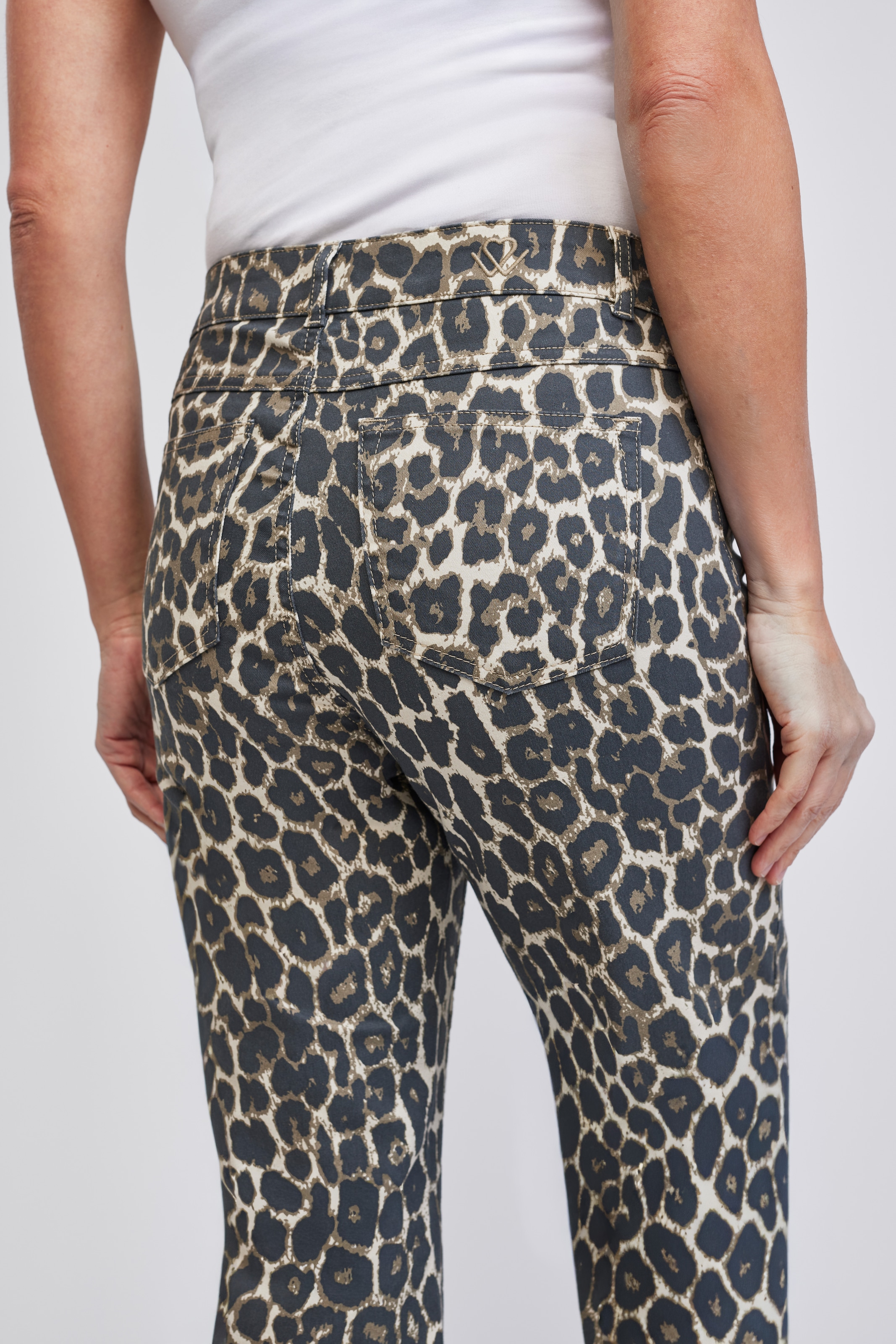 wonderjeans 7/8-Jeans Figurschmeichelnder WonderStretch