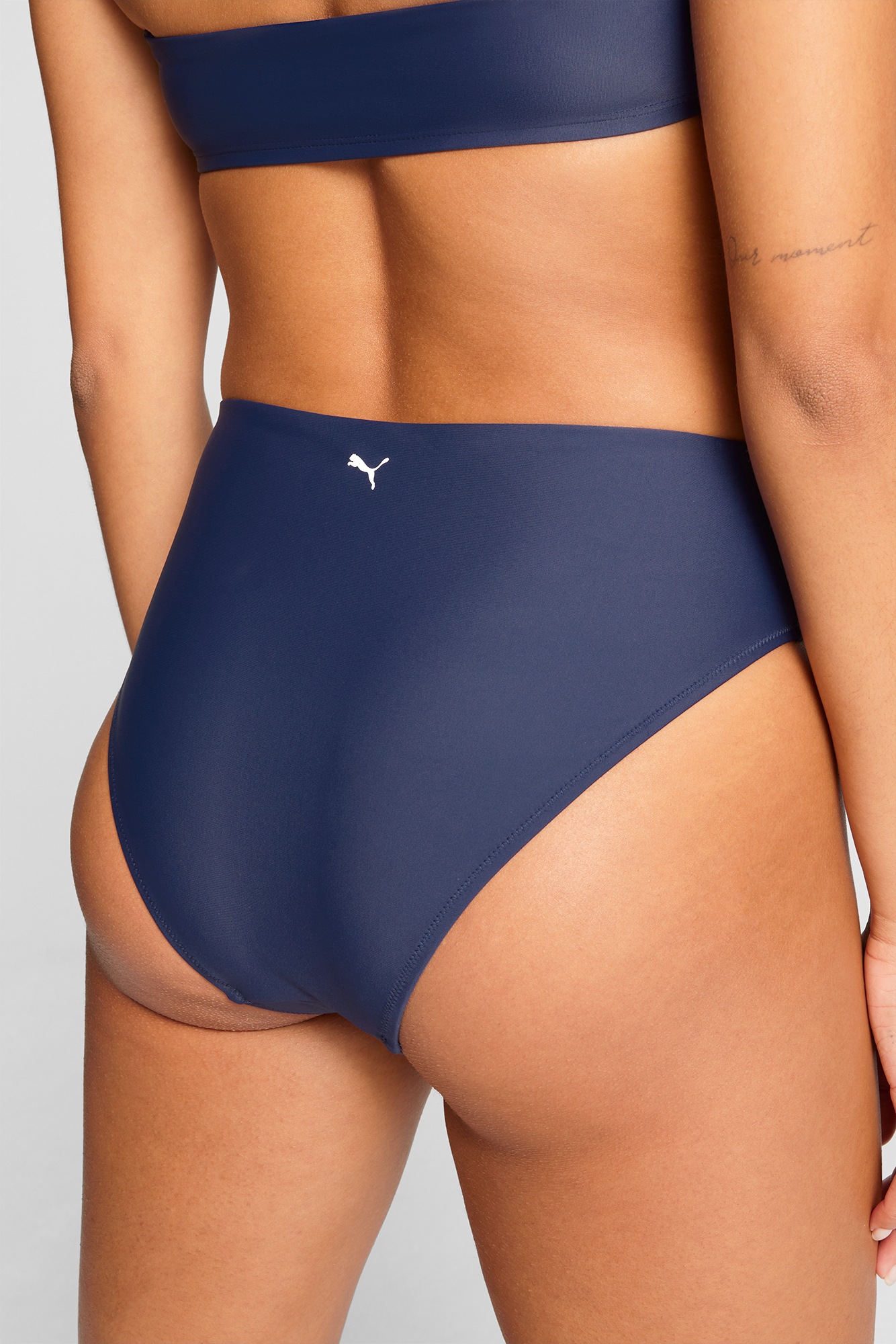 PUMA Highwaist-Bikini-Hose »PUMA SWIM WOMEN HIGH WAIST BRIEFS« mit hohem Beinausschnitt, elastisch