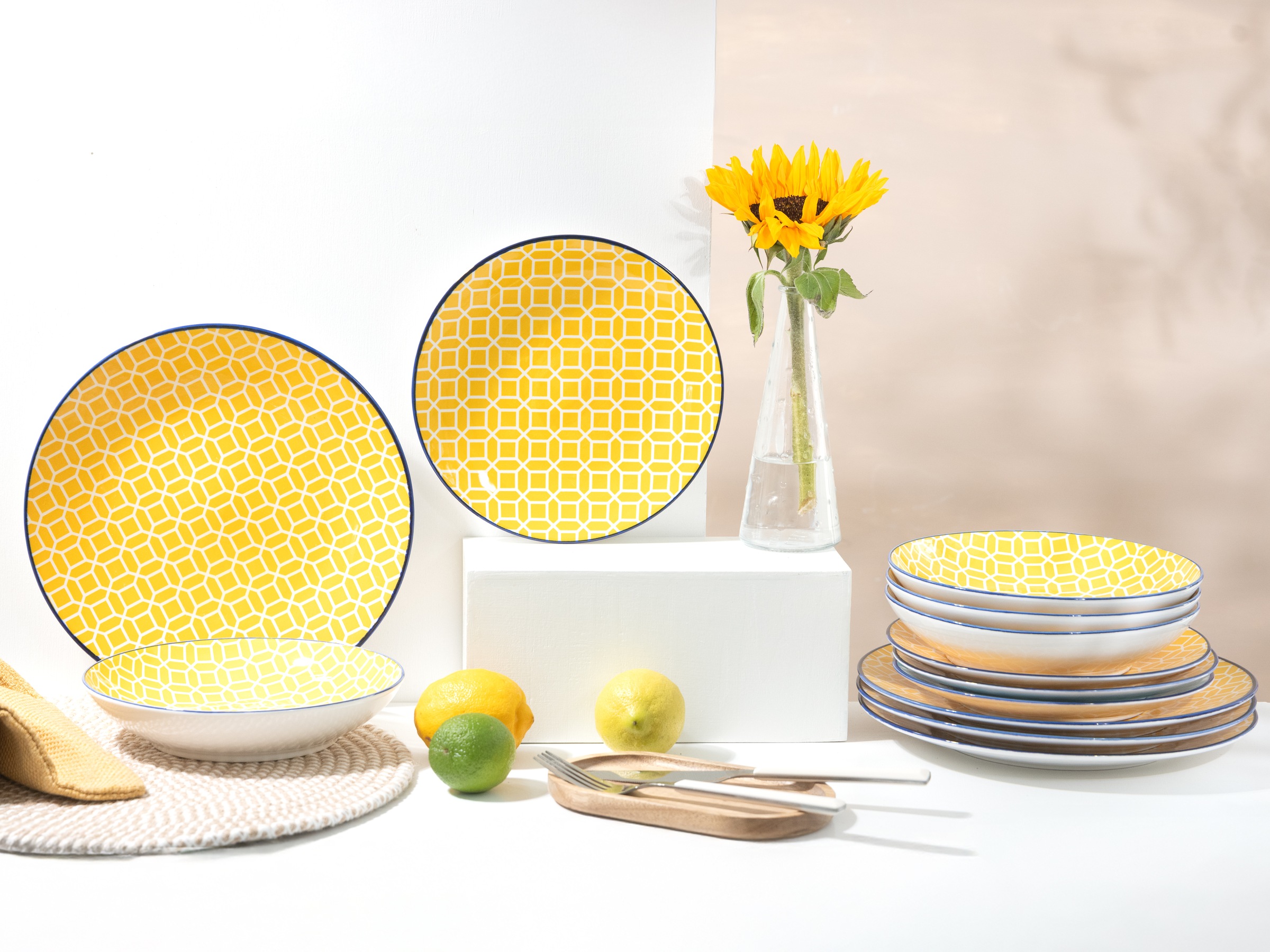CreaTable Teller-Set »Mediterran, Teller Set 12-tlg.« Mediterraner Flair, Traditionell keramische Motive