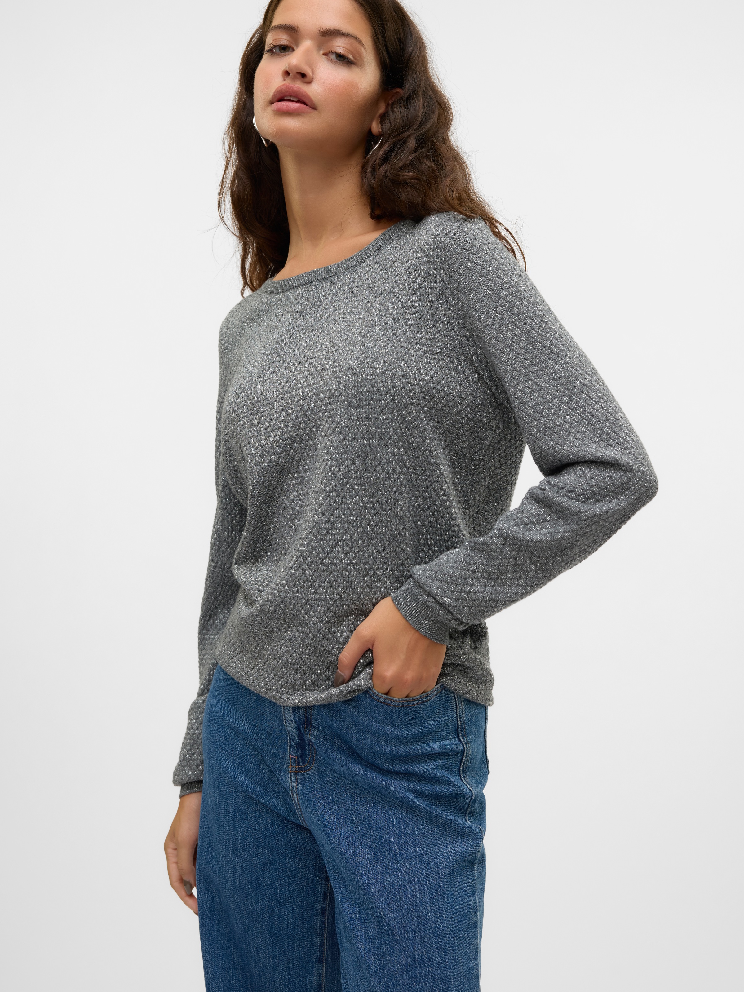 Vero Moda Rundhalspullover »VMCARE SHINE LS O-NECK PULLOVER«, mit leichtem Glitzereffekt